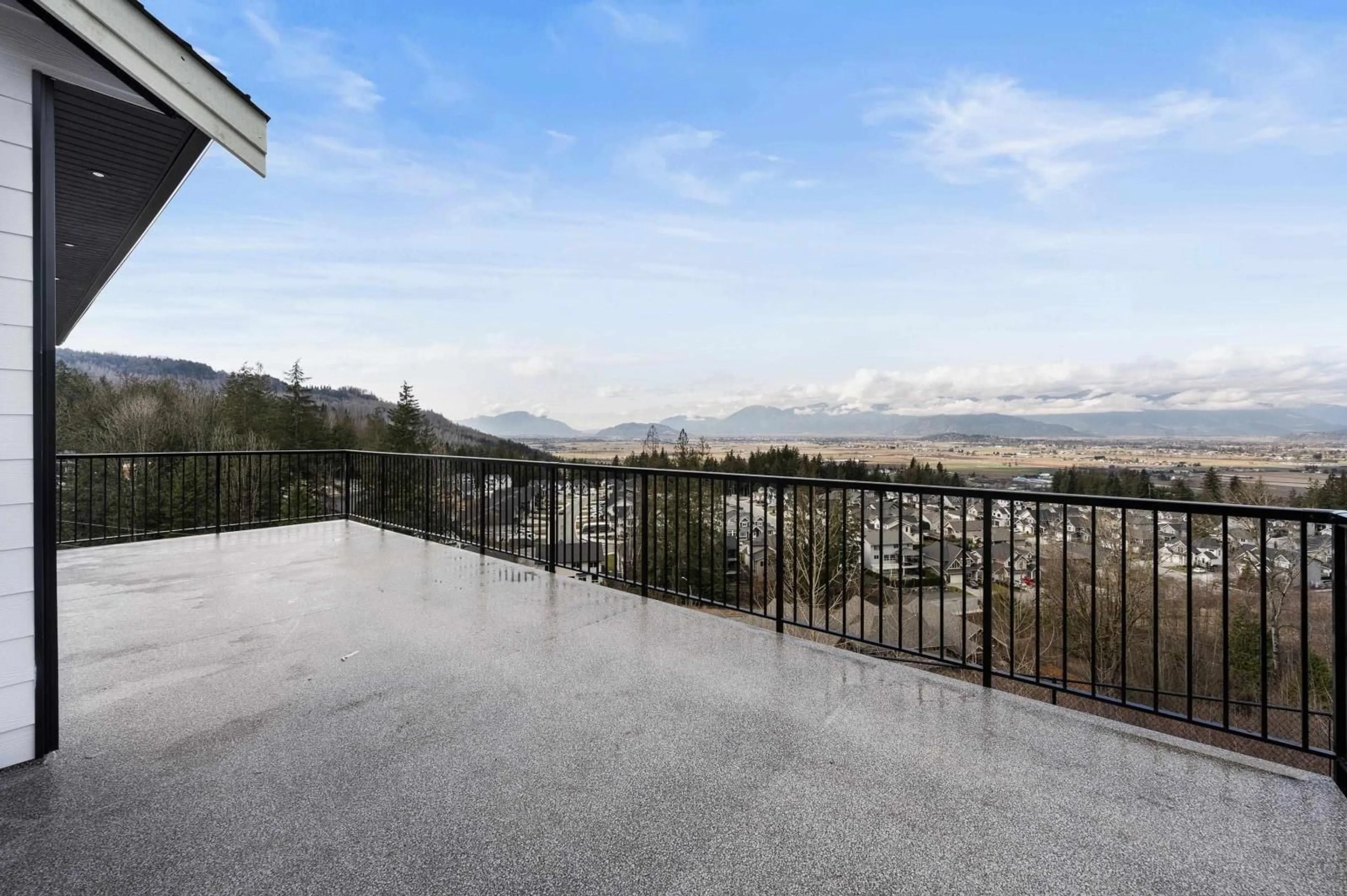 Patio for 50485 KINGSTON DRIVE, Chilliwack British Columbia V4Z0C2