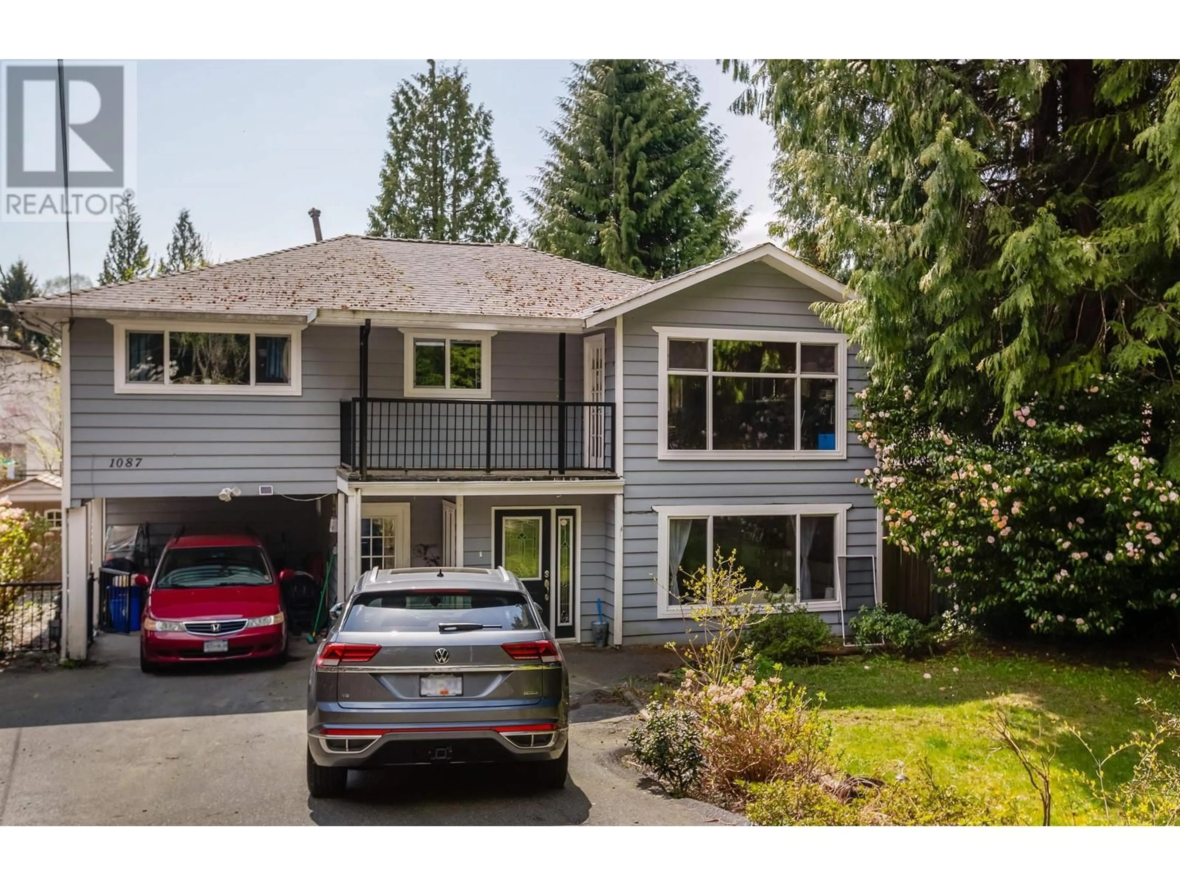 Frontside or backside of a home for 1087 PROSPECT AVENUE, North Vancouver British Columbia V7R2M6