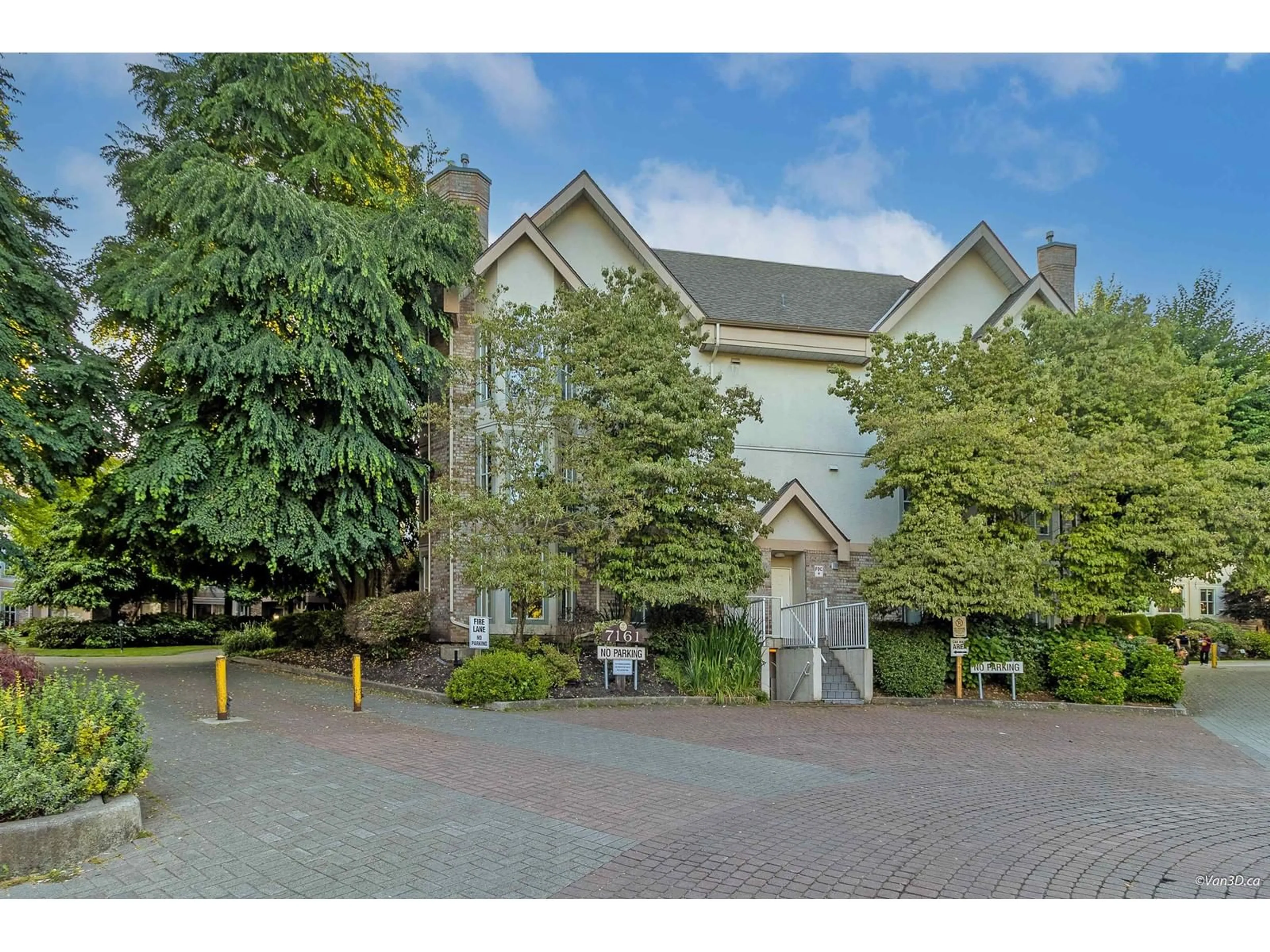 Unknown for 122 7161 121 STREET, Surrey British Columbia V3W1G8