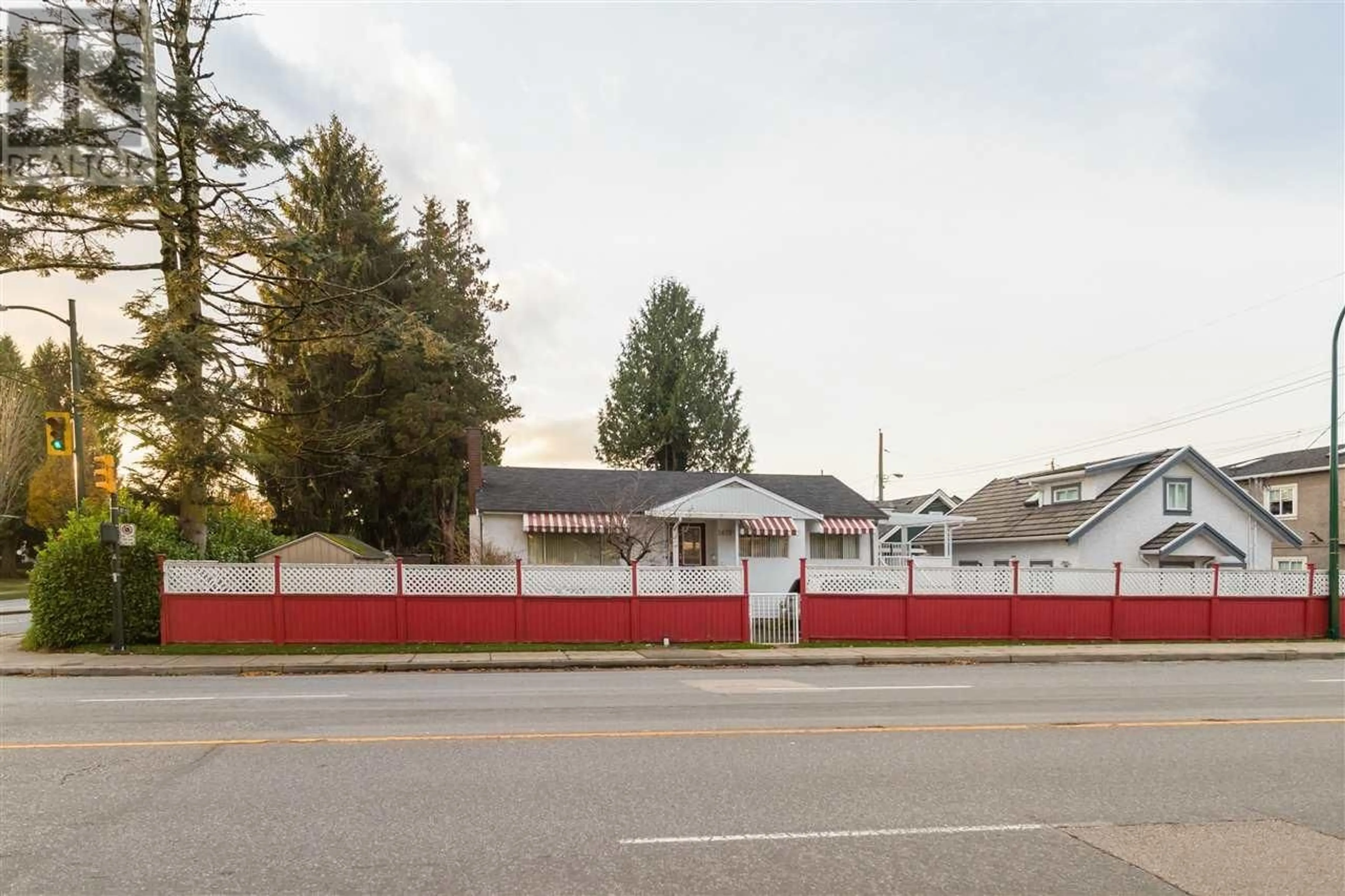 Unknown for 5675 RUPERT STREET, Vancouver British Columbia V5R2K4