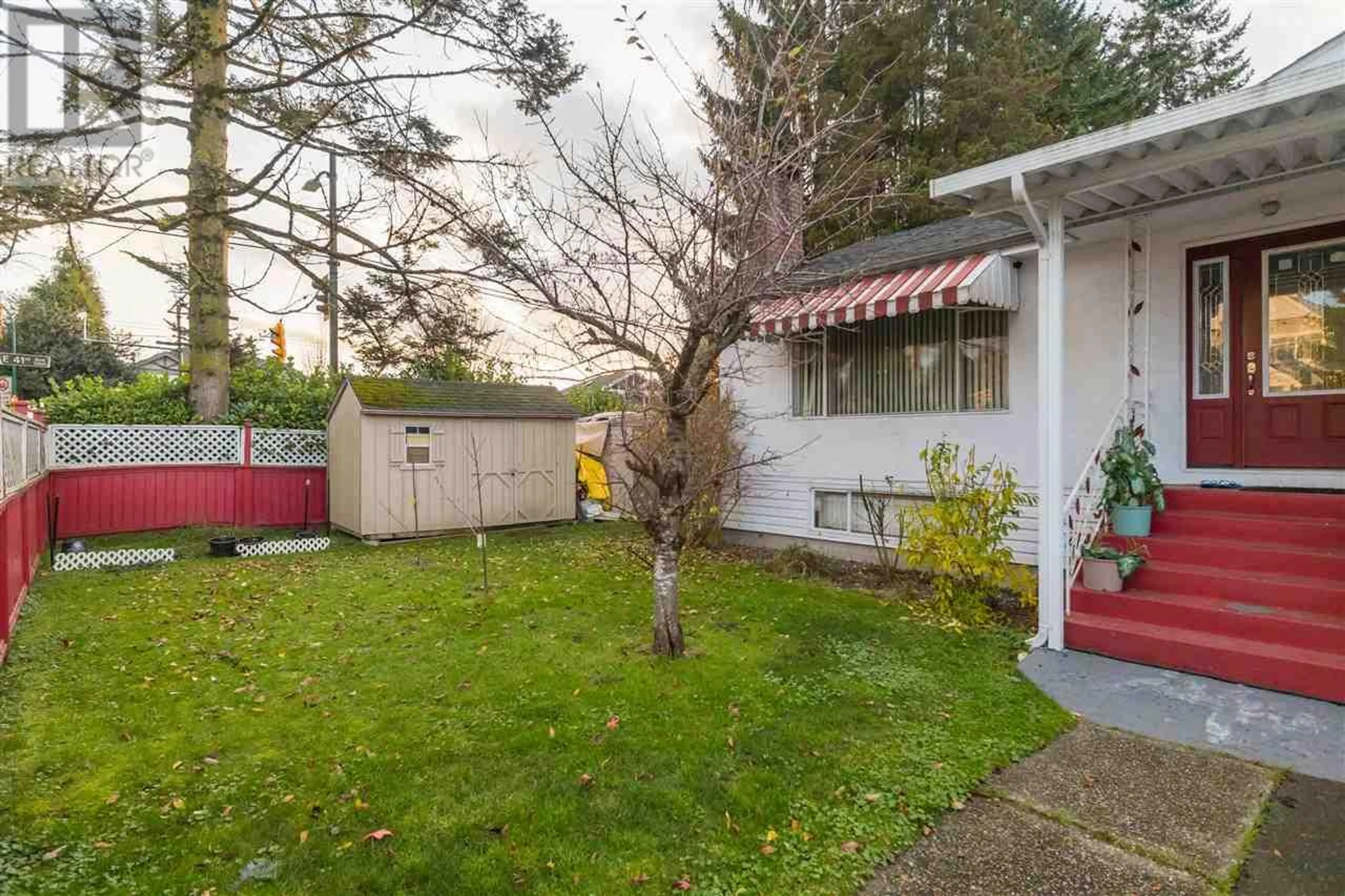 Patio, street for 5675 RUPERT STREET, Vancouver British Columbia V5R2K4
