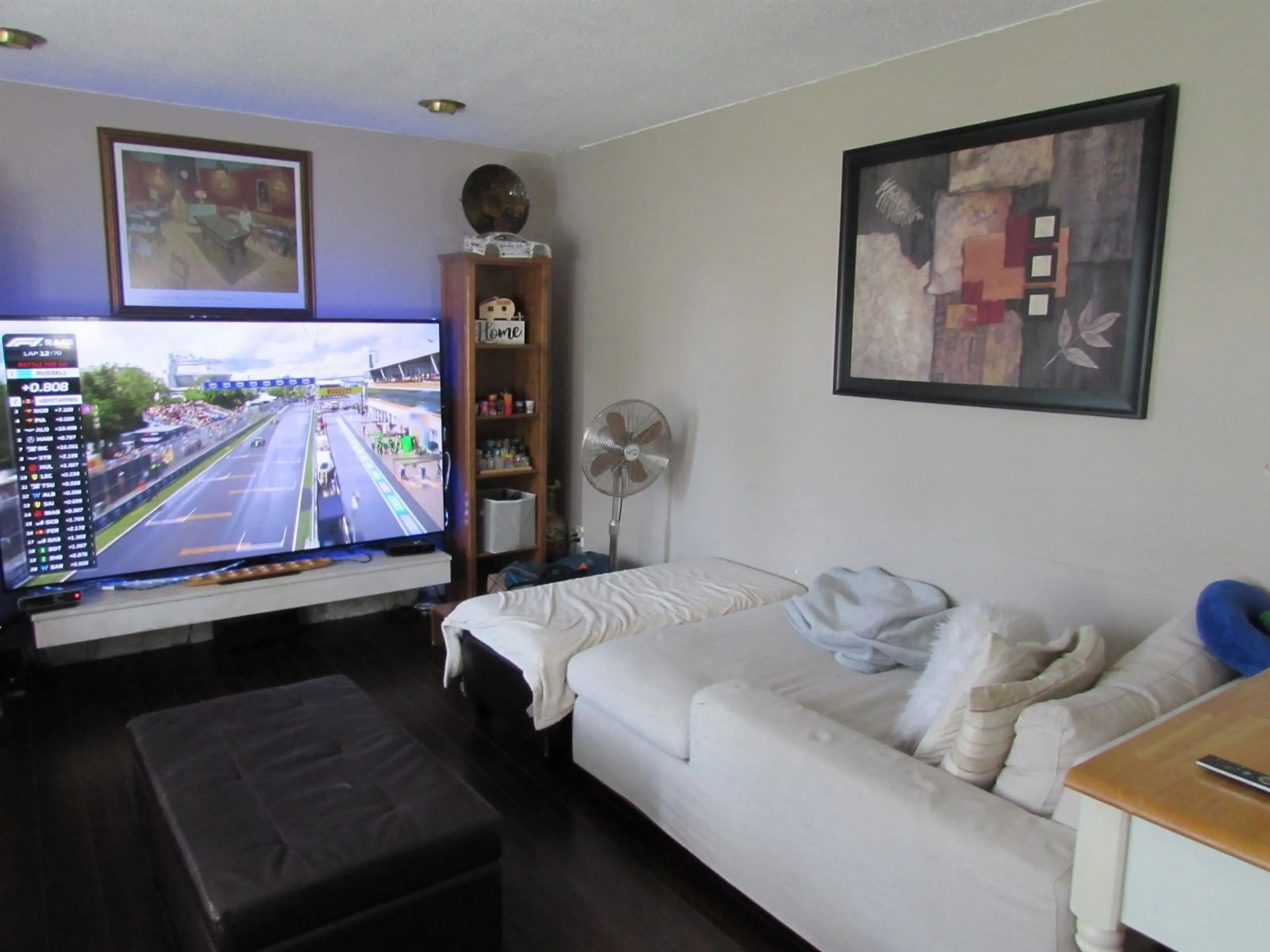 Living room for 12151 98 AVENUE, Surrey British Columbia V3V2J9