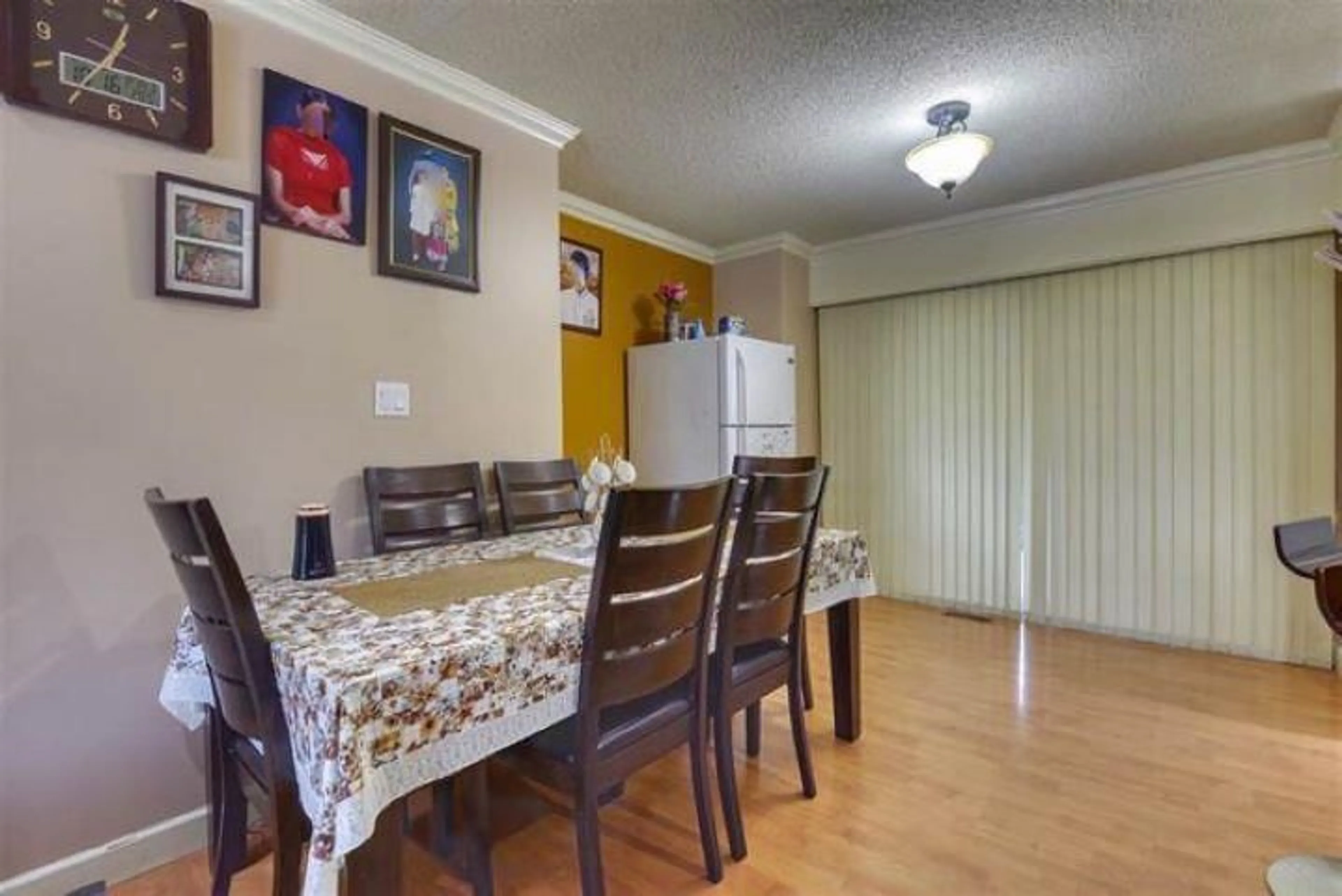 Dining room for 13098 95 AVENUE, Surrey British Columbia V3V1P3