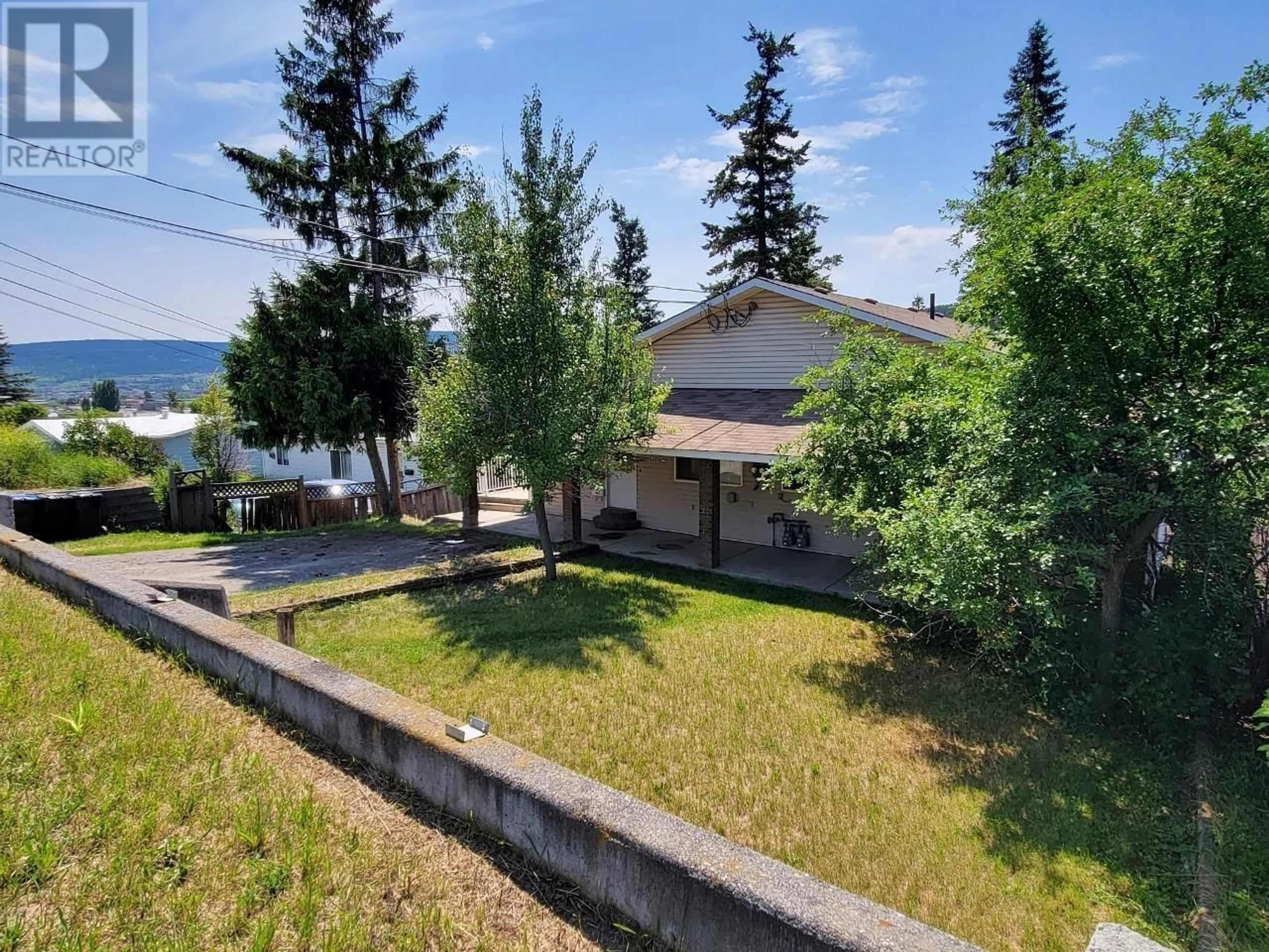 Patio, cottage for 1169-1171 N 3RD AVENUE, Williams Lake British Columbia V2G1Y2