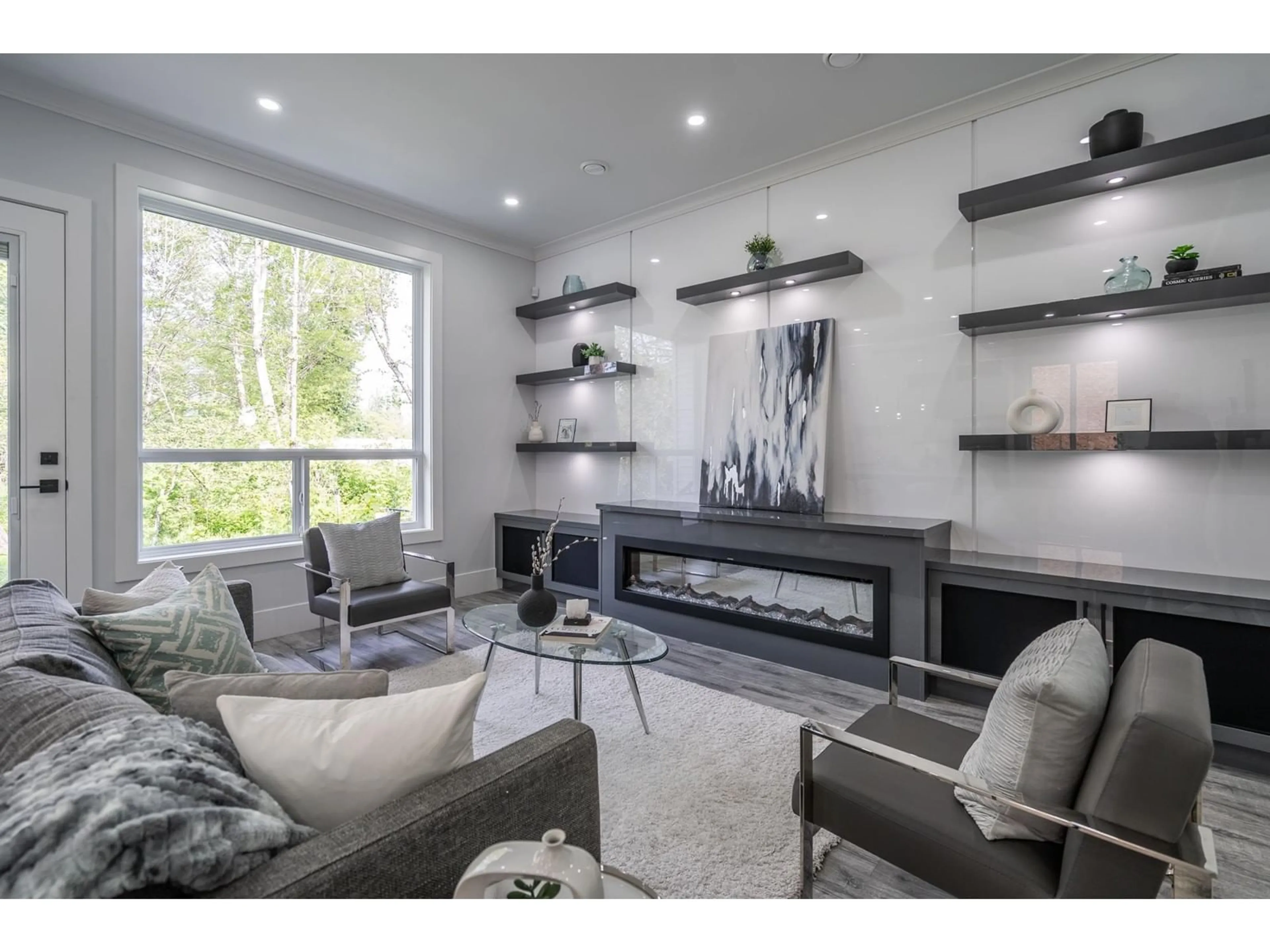 Living room, wood floors for 7518 205A STREET, Langley British Columbia V2Y1V5