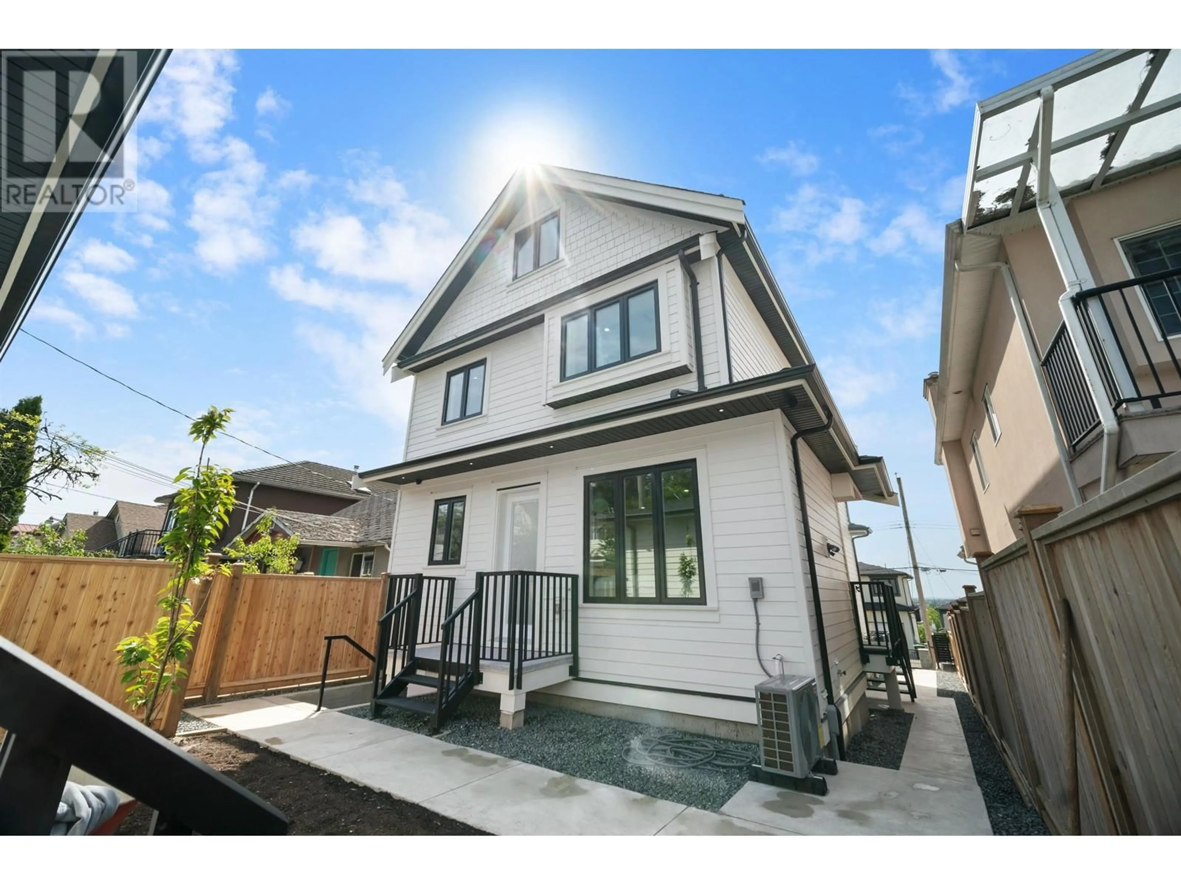 Frontside or backside of a home for 583 E 61ST AVENUE, Vancouver British Columbia V5X2B8