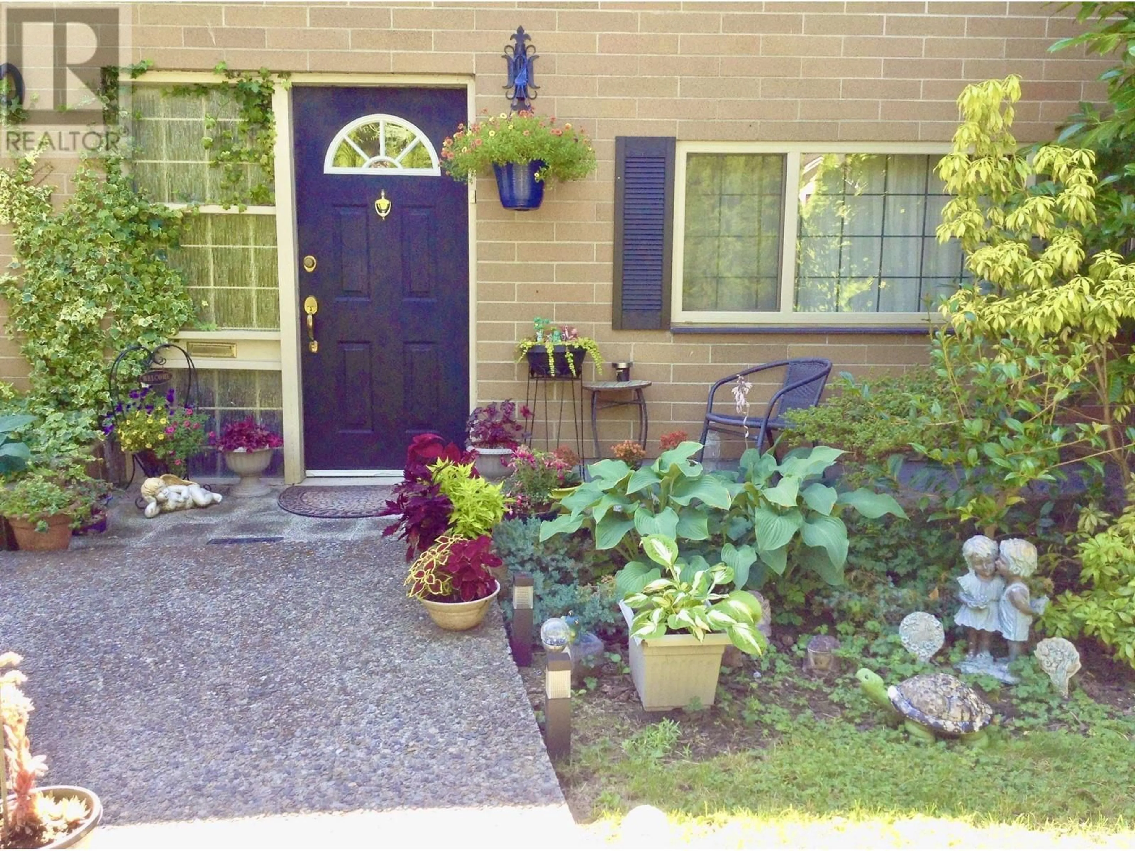 Indoor entryway for 840 E 38TH AVENUE, Vancouver British Columbia V5W1J3