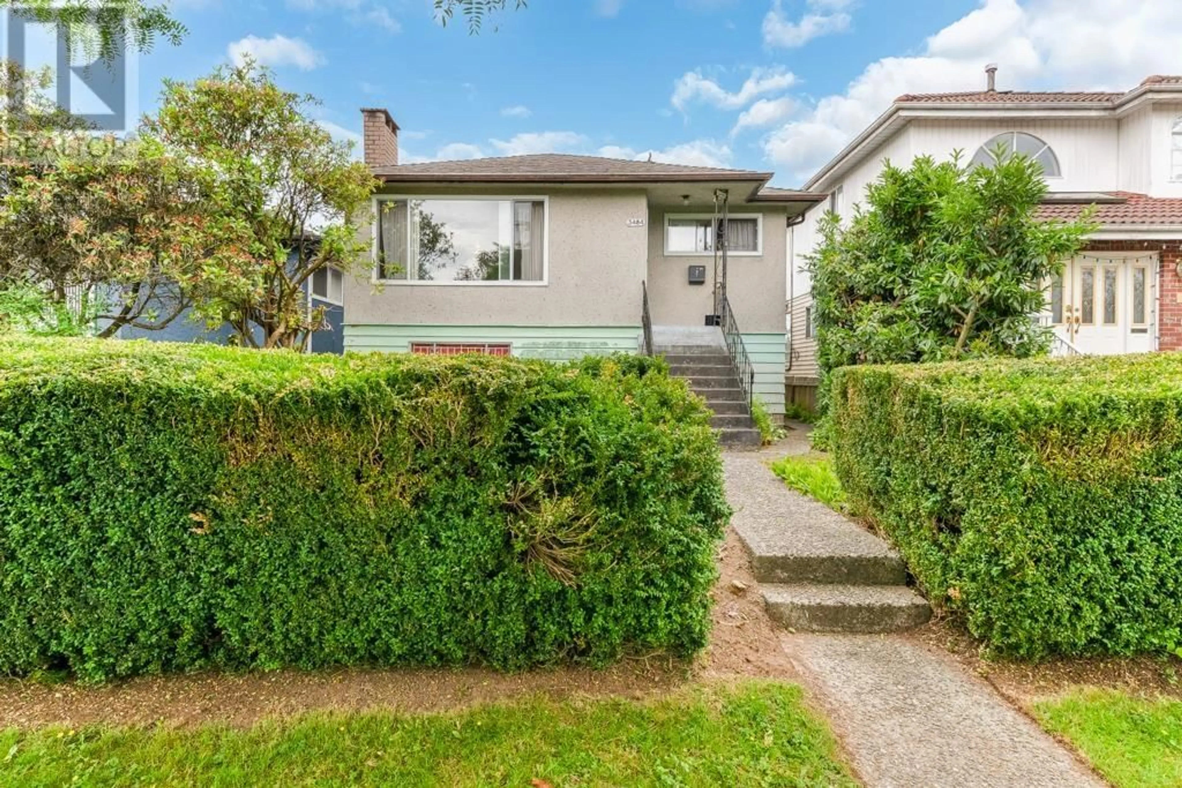 Frontside or backside of a home for 3484 E 25TH AVENUE, Vancouver British Columbia V5R1K1