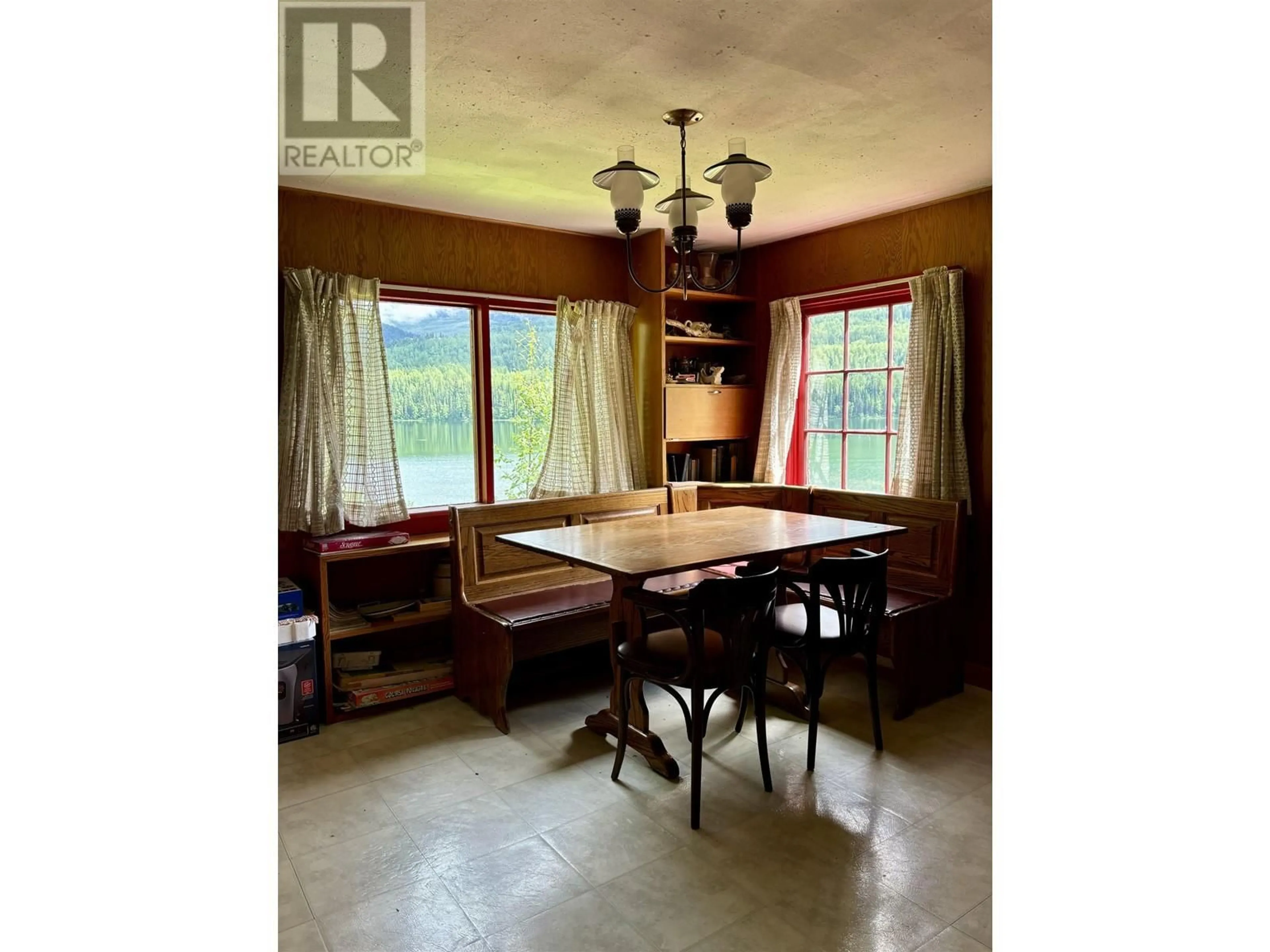 Dining room for 5288 CARIBOO LAKE ROAD, Williams Lake British Columbia V0L1N0