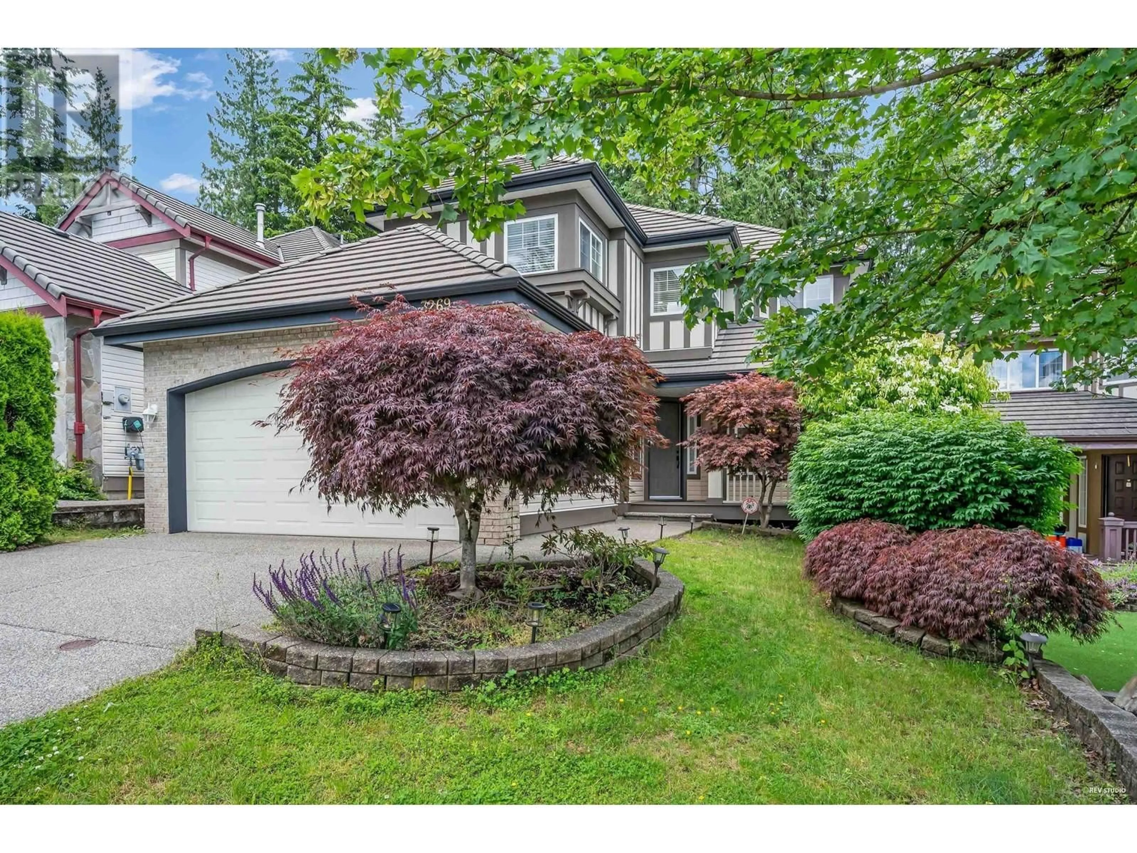 Frontside or backside of a home for 3269 CHARTWELL GRN, Coquitlam British Columbia V3E3M9