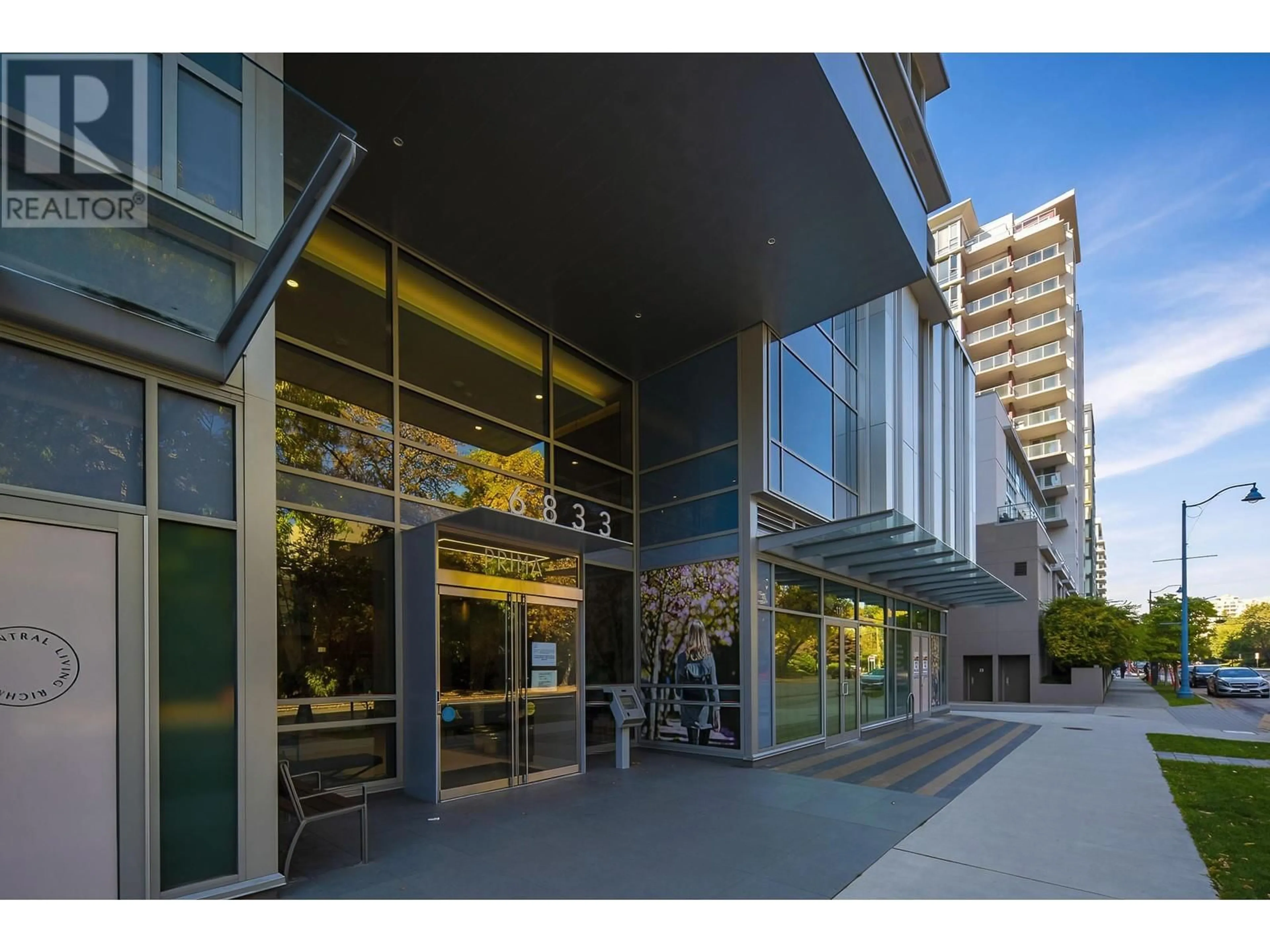 Indoor foyer for 1607 - 6833 BUSWELL STREET, Richmond British Columbia V6Y0L3