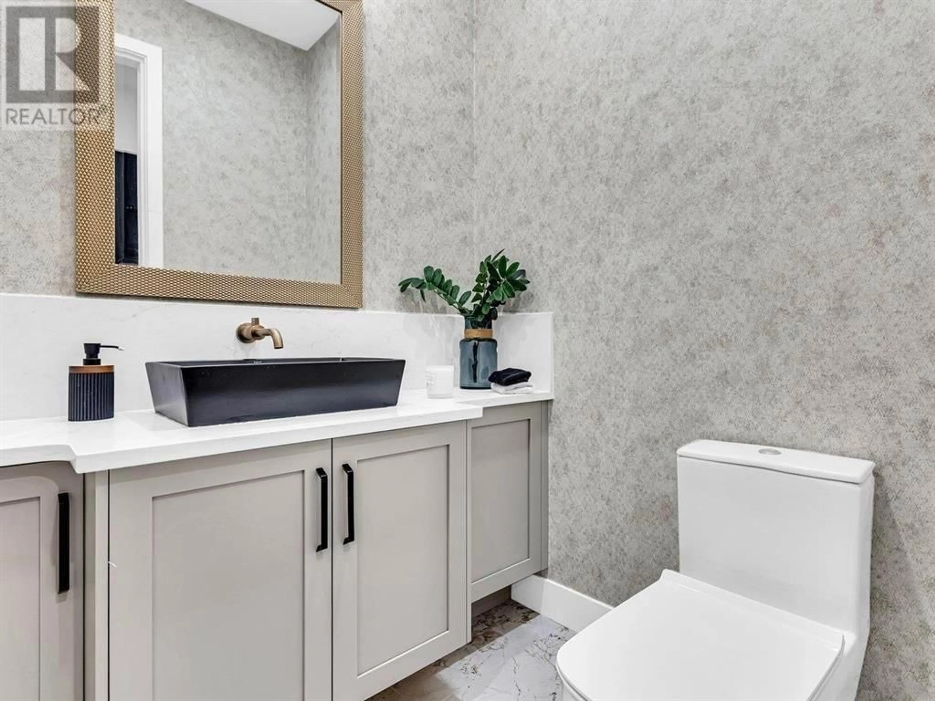 Contemporary bathroom for 1433 E 17TH AVENUE, Vancouver British Columbia V5N2G8