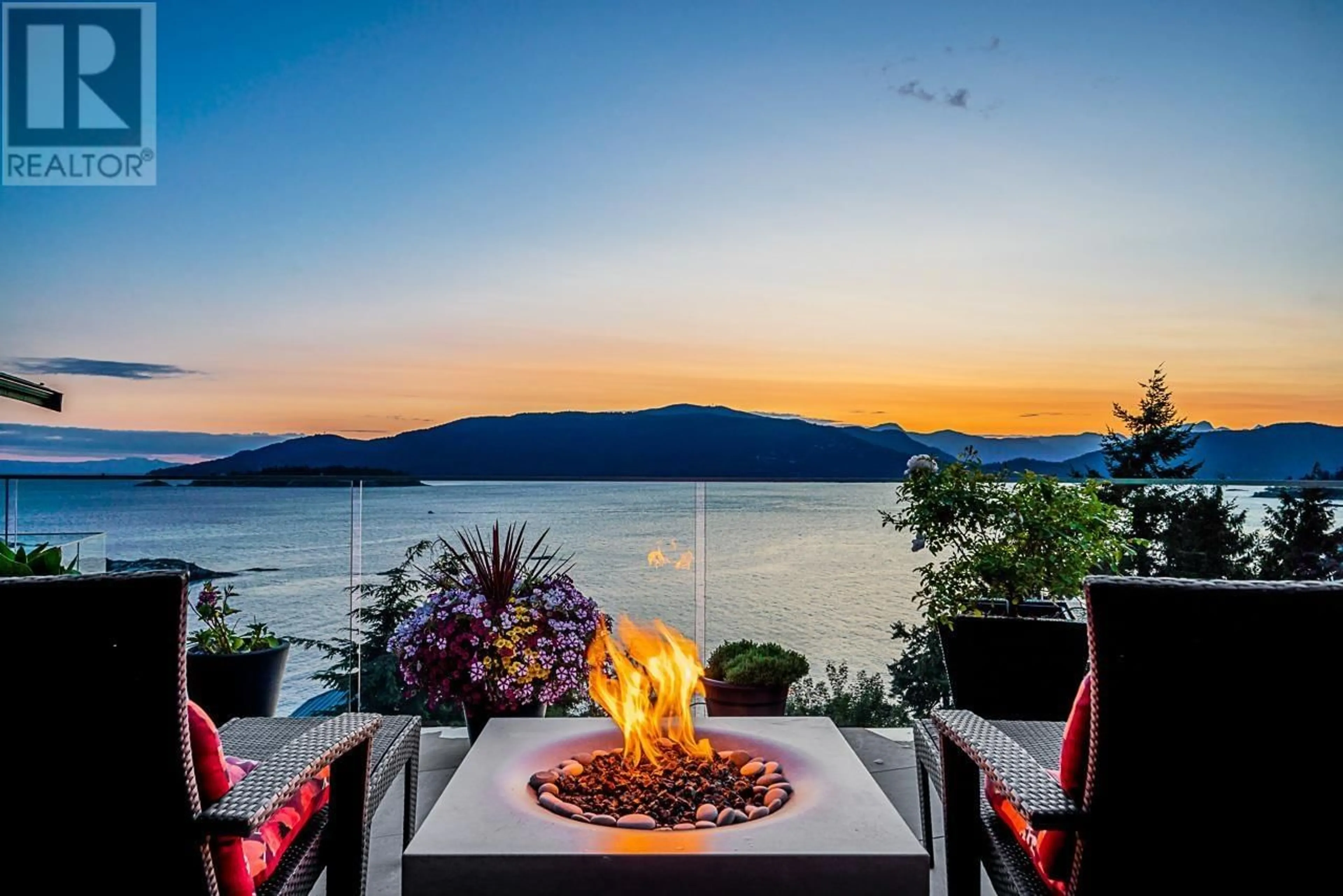 Patio, water/lake/river/ocean view for 5134 PITCAIRN PLACE, West Vancouver British Columbia V7W1L8