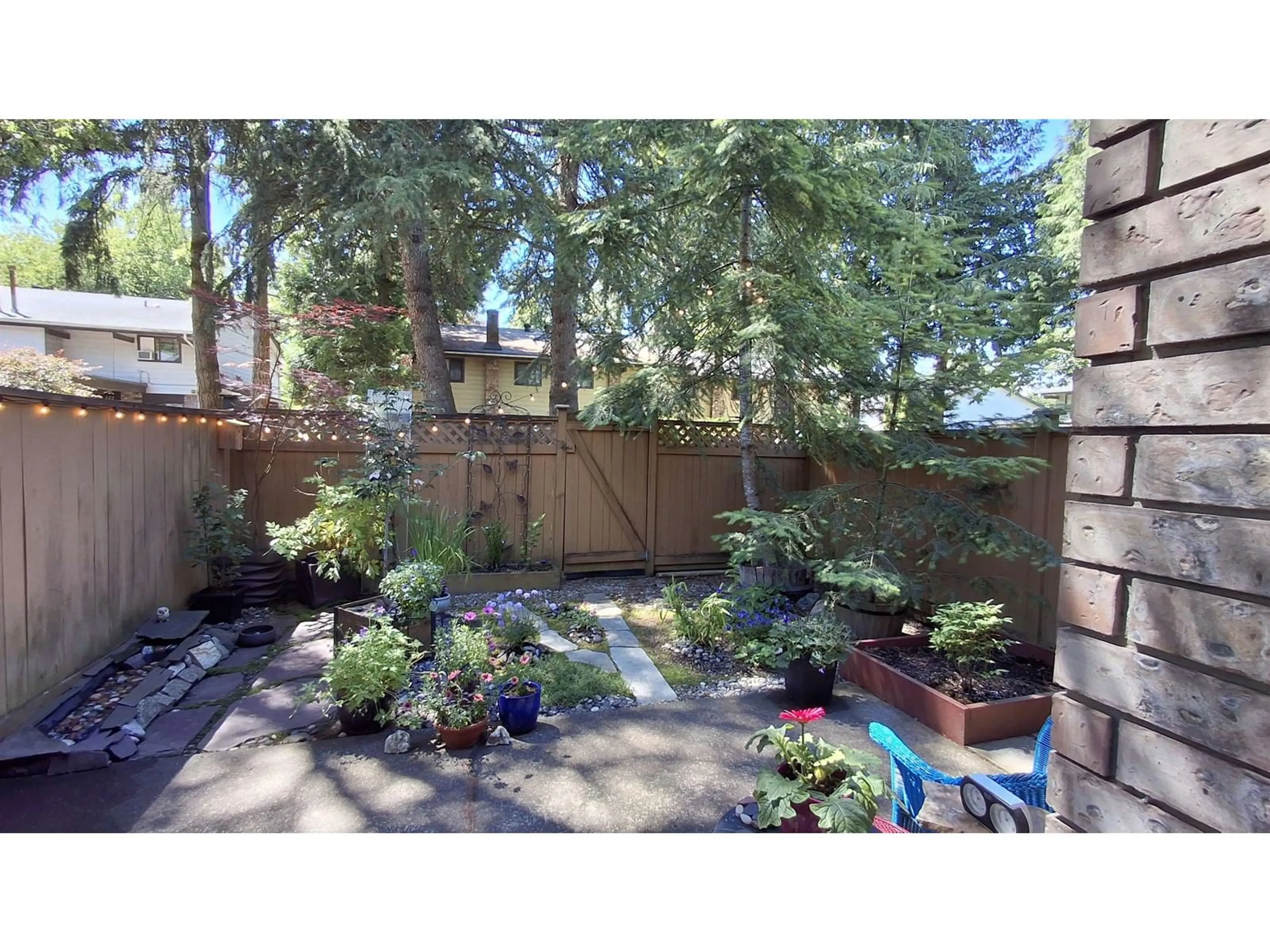 Fenced yard for 151 7478 138 STREET, Surrey British Columbia V3W6G4