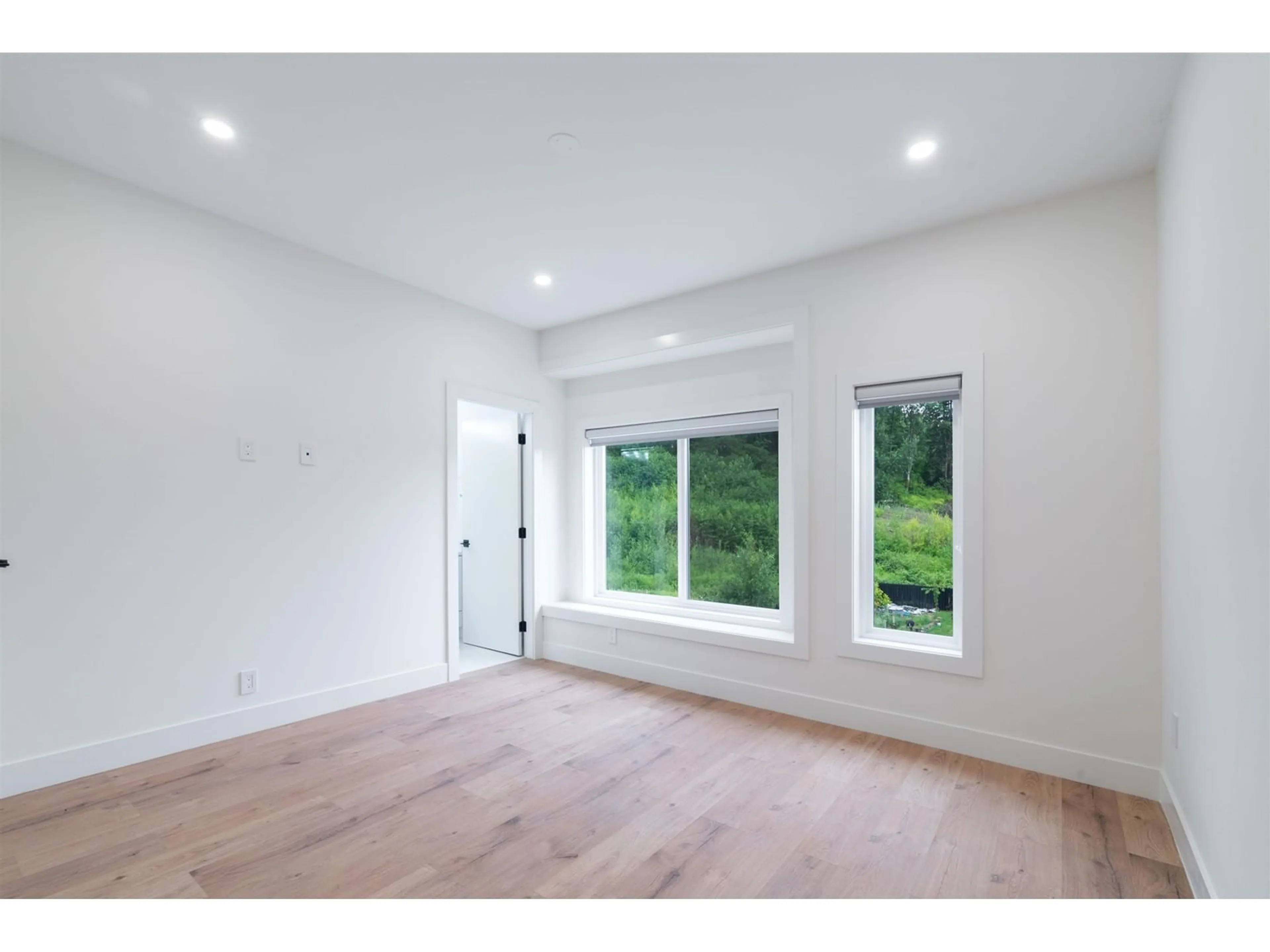 A pic of a room for 12431 105A AVENUE, Surrey British Columbia V3W3A8
