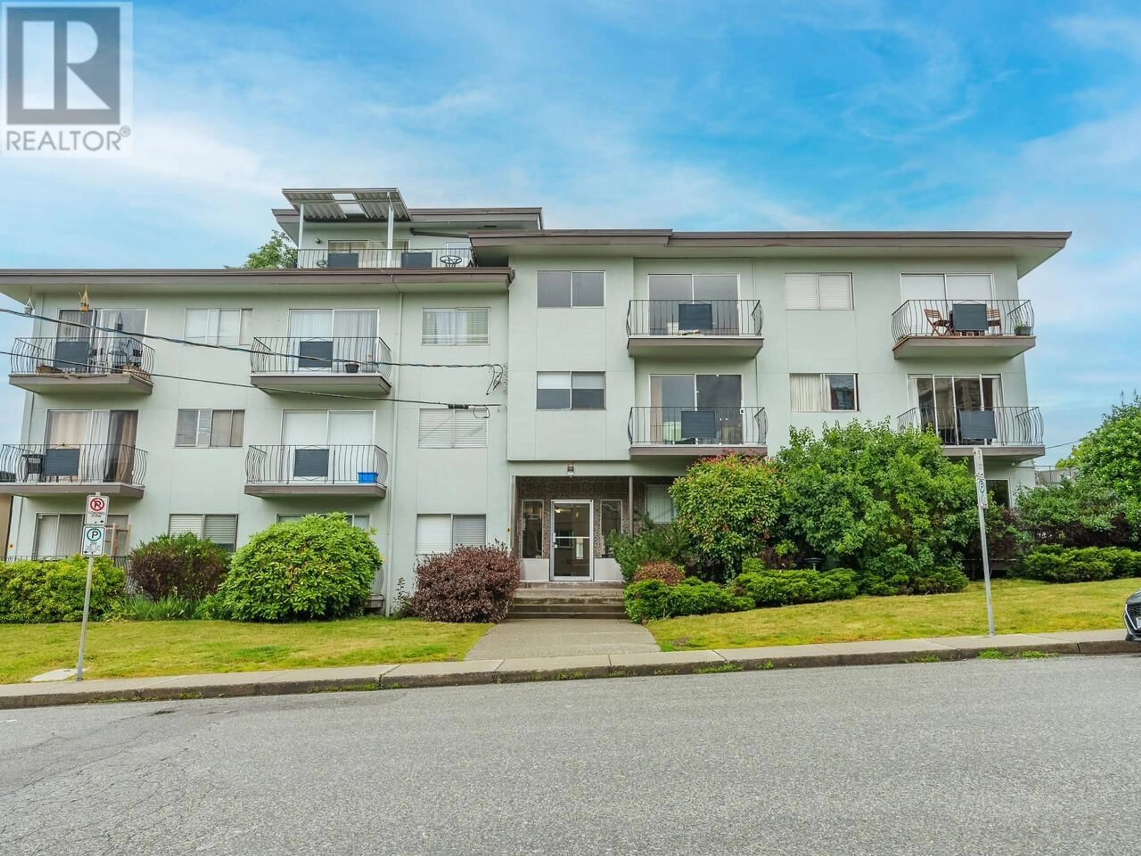 A pic from exterior of the house or condo for 314 611 BLACKFORD STREET, New Westminster British Columbia V3M1R7