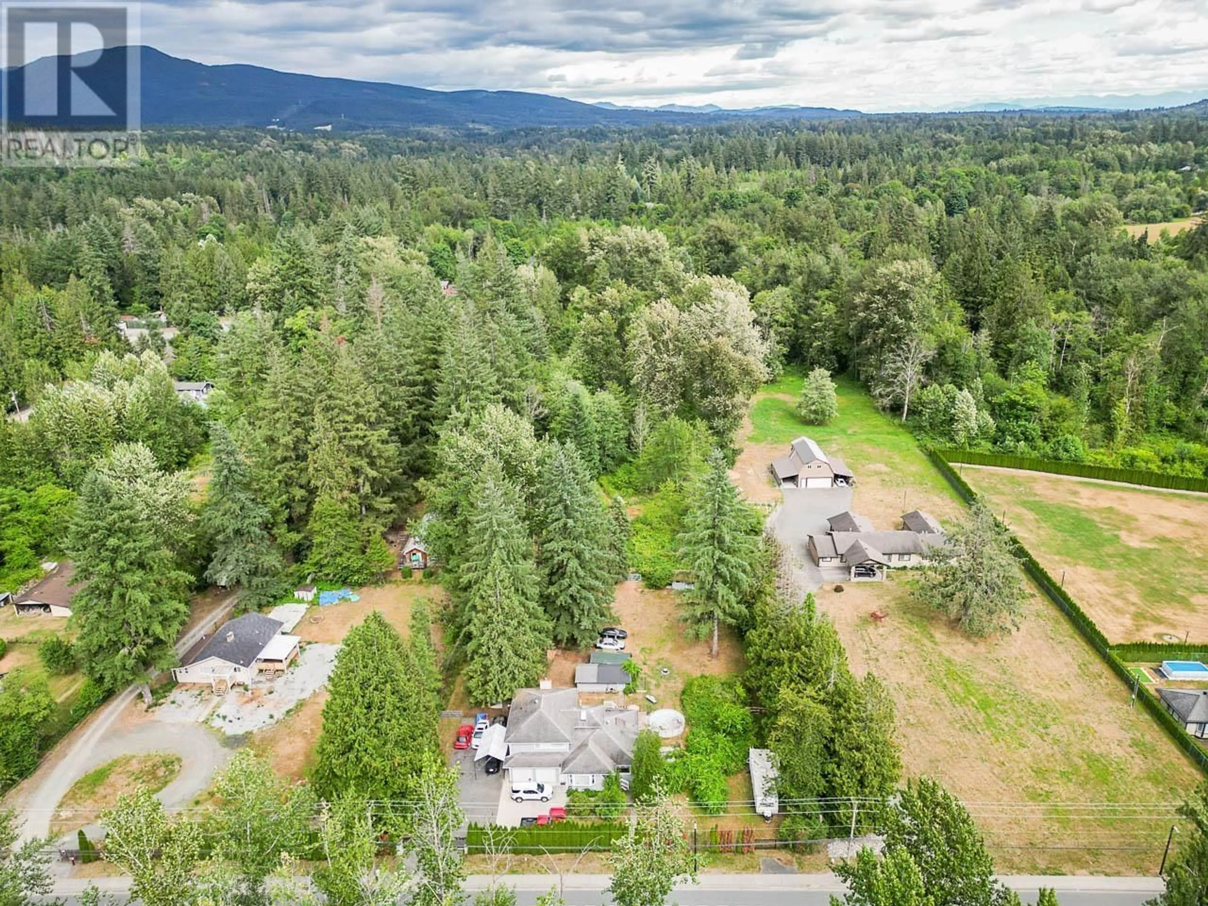 Fenced yard for 12724 232 STREET, Maple Ridge British Columbia V2X6T8