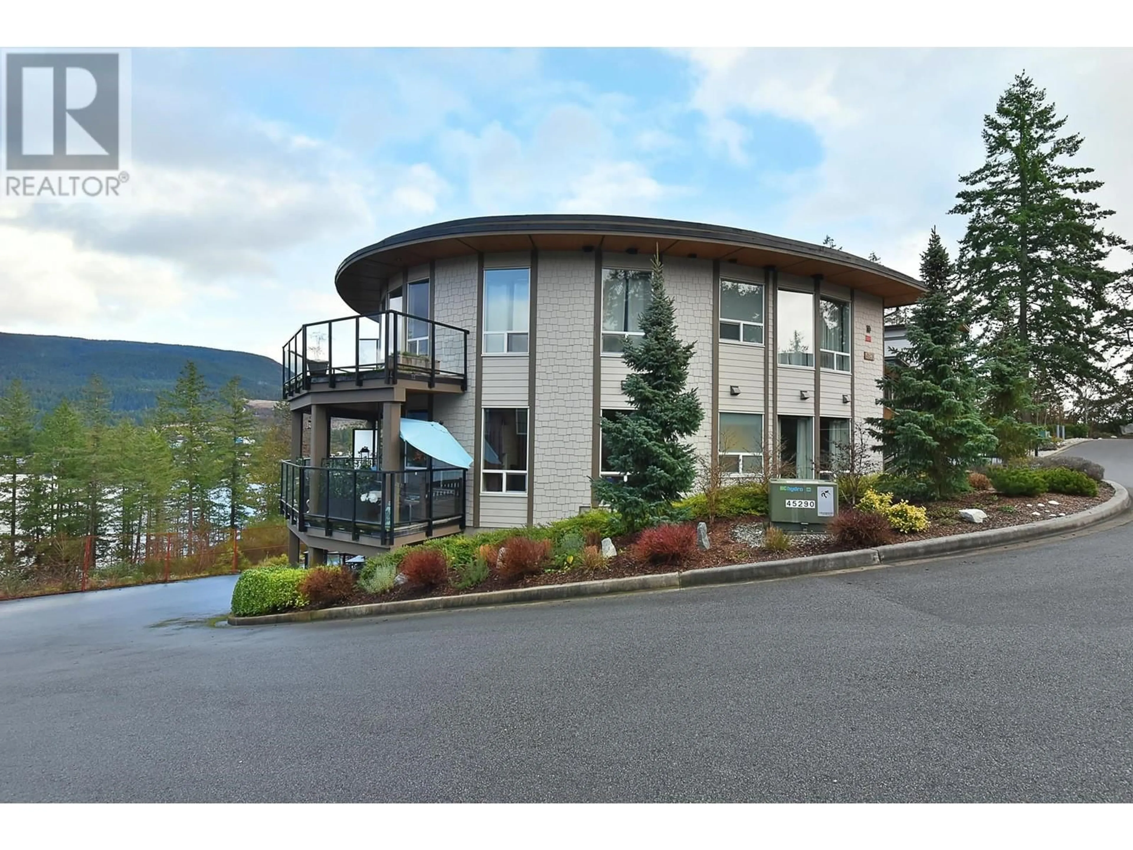 A pic from exterior of the house or condo for 201 5780 MARINE WAY, Sechelt British Columbia V7Z0L8