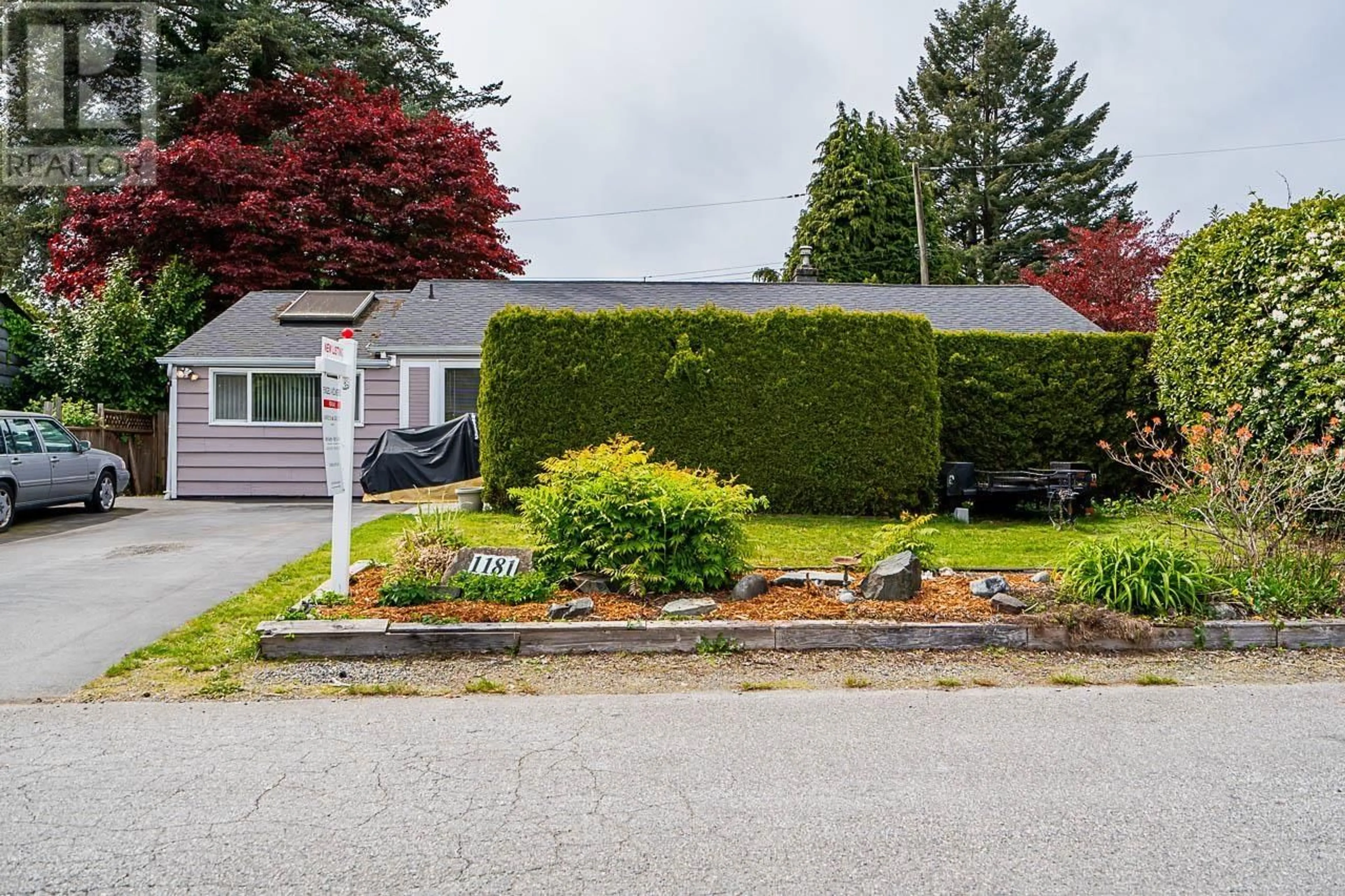 Frontside or backside of a home for 1181 SILVERWOOD CRESCENT, North Vancouver British Columbia V7P1J2