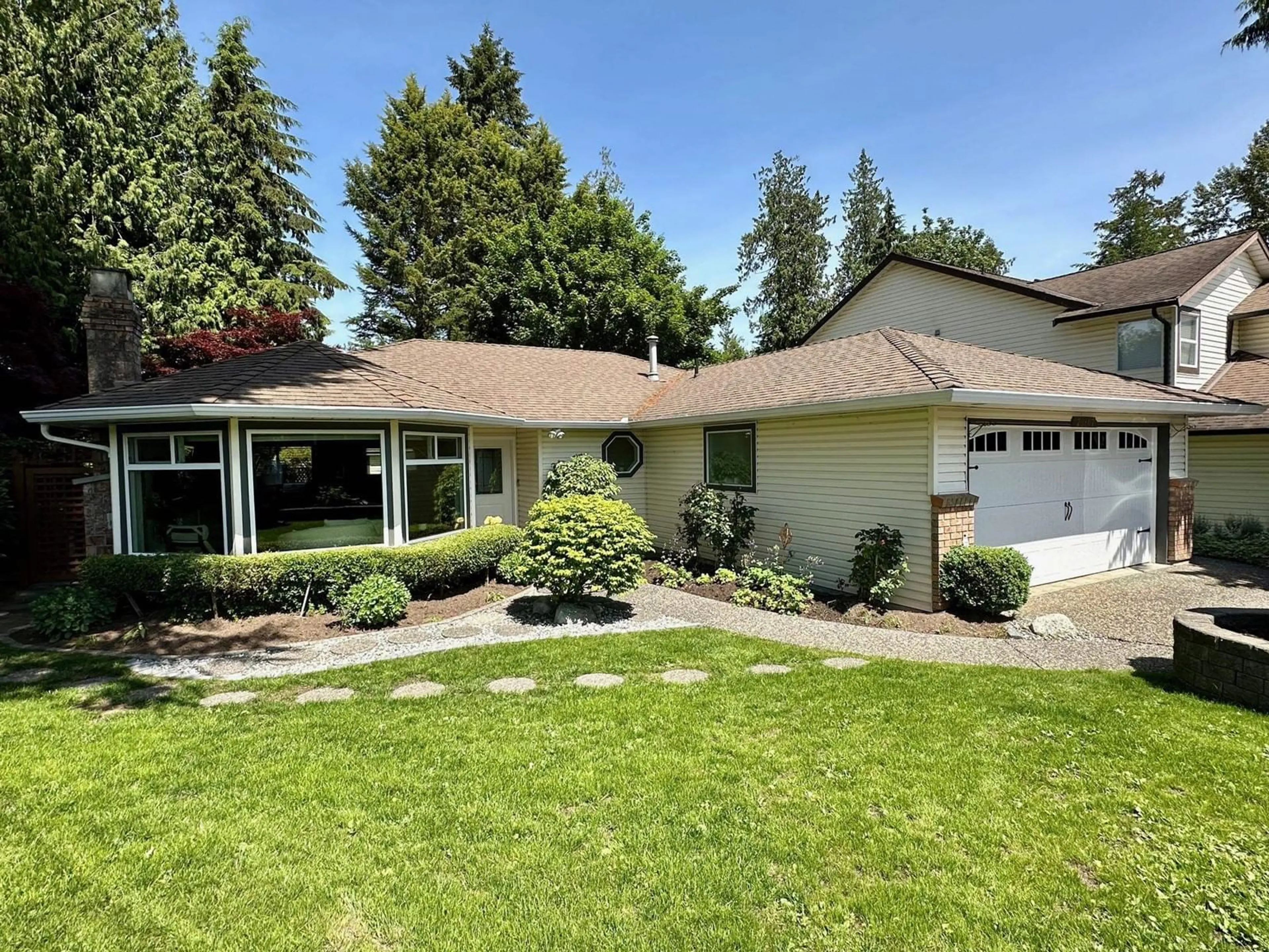 Frontside or backside of a home for 20807 93 AVENUE, Langley British Columbia V1M2G6