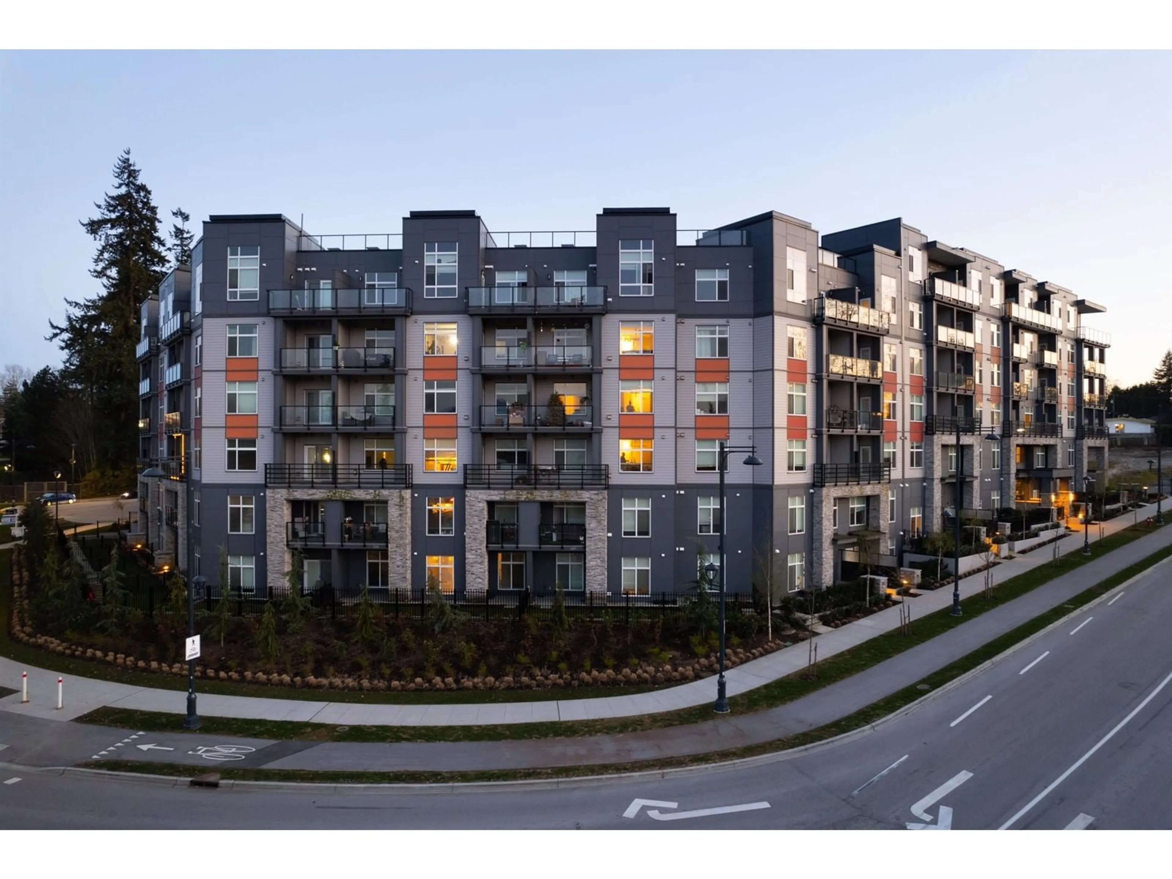 A pic from exterior of the house or condo for 301 11077 RAVINE ROAD, Surrey British Columbia V3T0R7