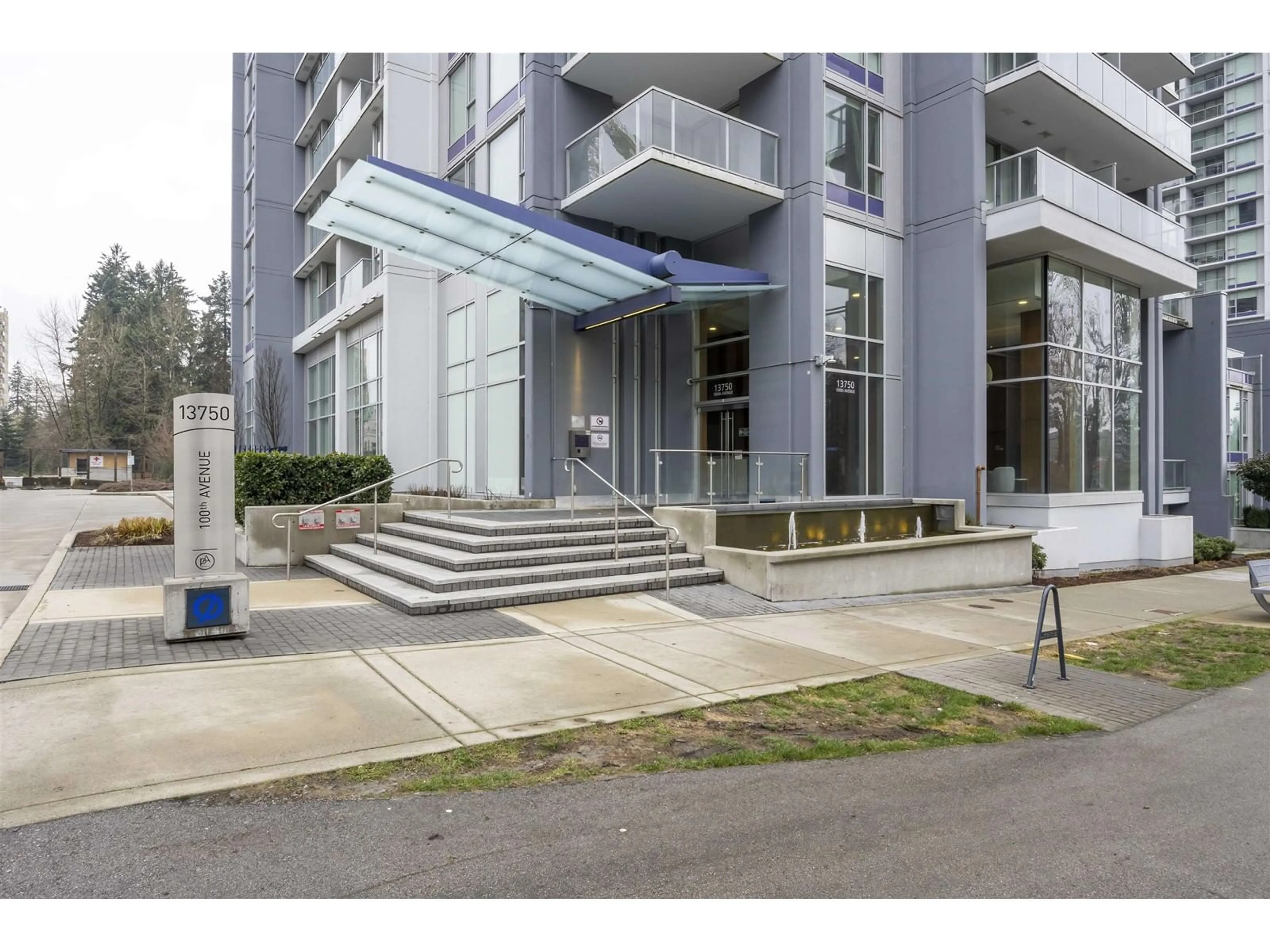 A pic from exterior of the house or condo for 1110 13750 100 AVENUE, Surrey British Columbia V3T0L3