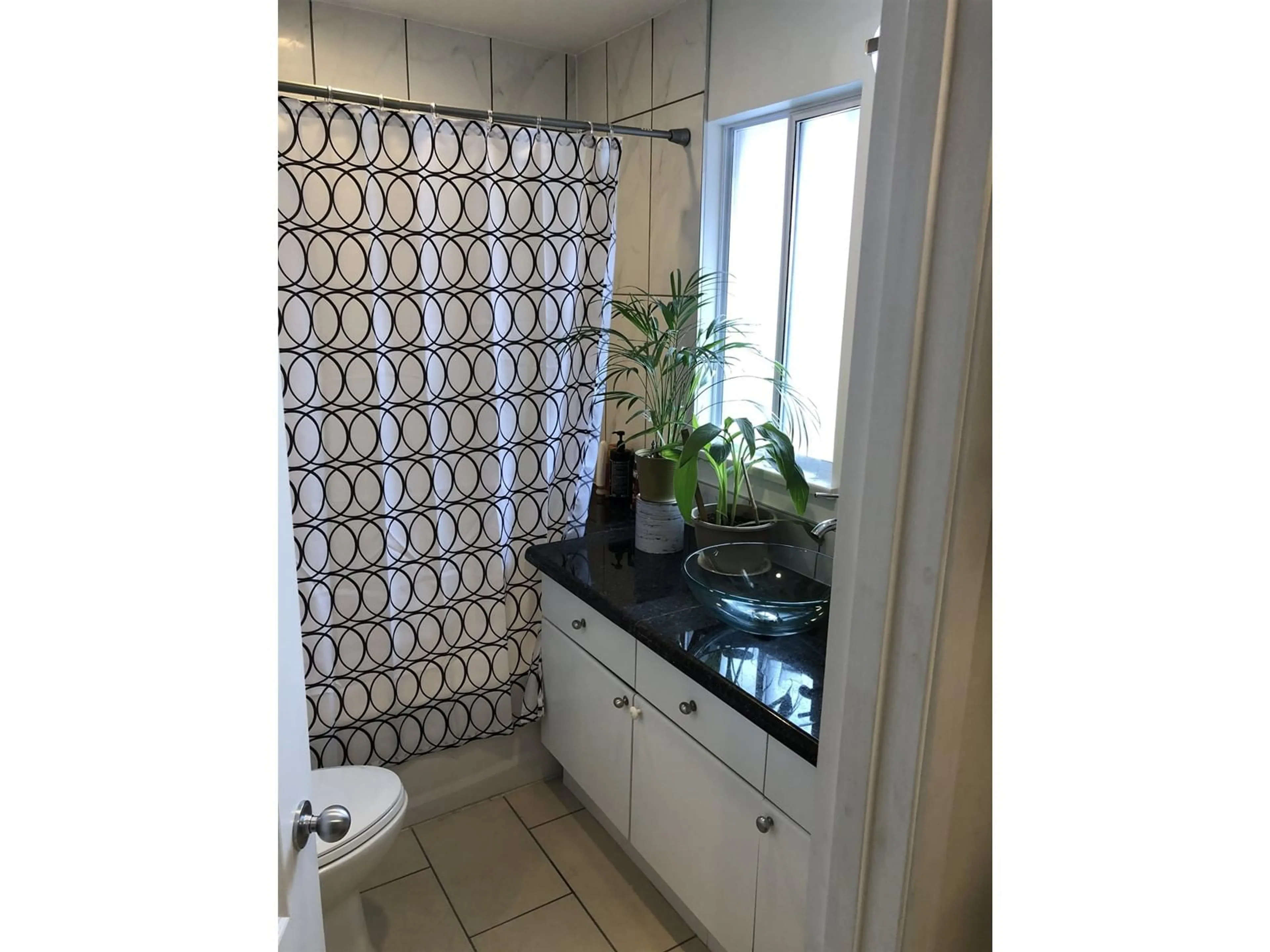 Bathroom for 9513 GUNDERSON ROAD, Delta British Columbia V4C4R9