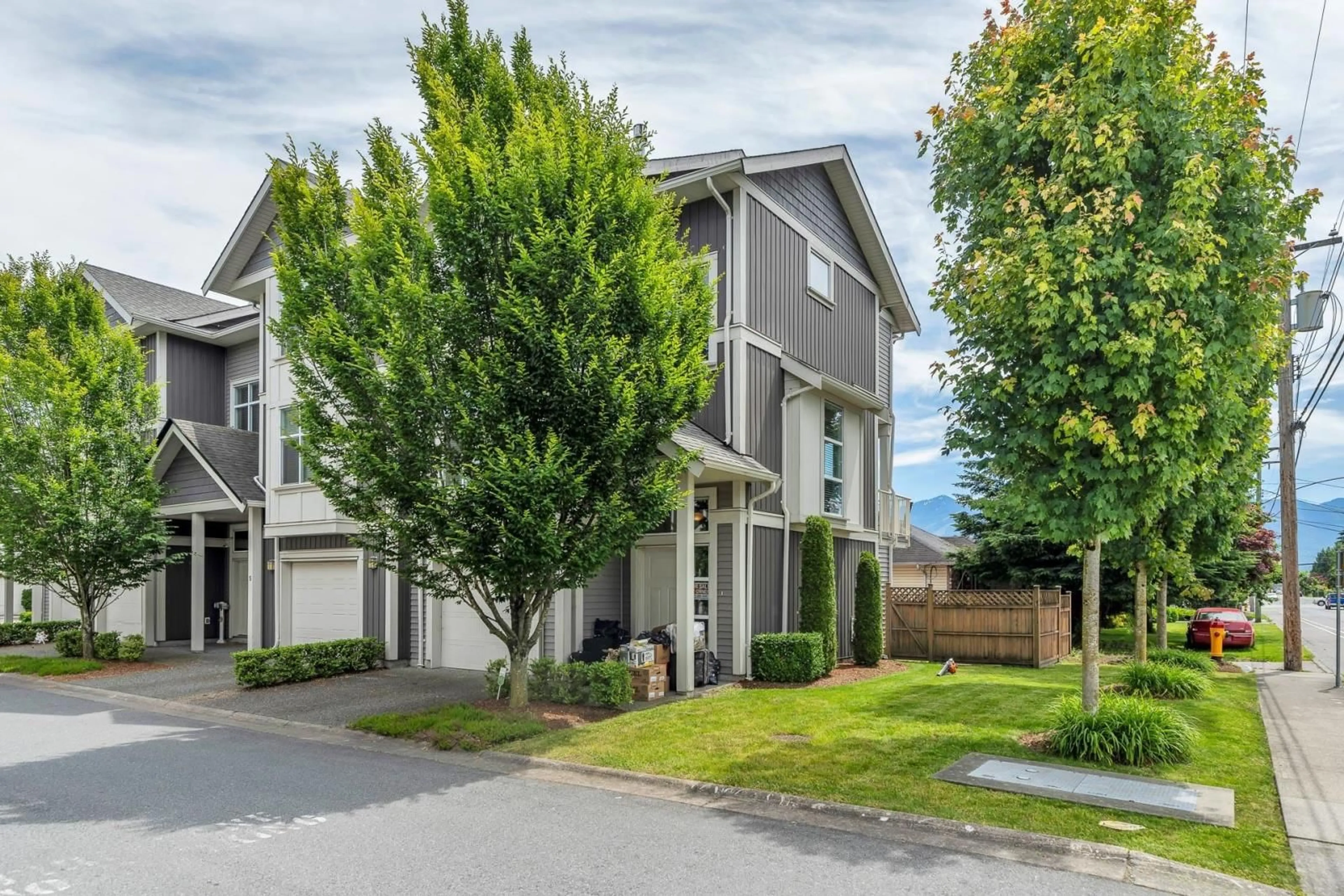 A pic from exterior of the house or condo, the street view for 4 9270 BROADWAY STREET, Chilliwack British Columbia V2P0E5