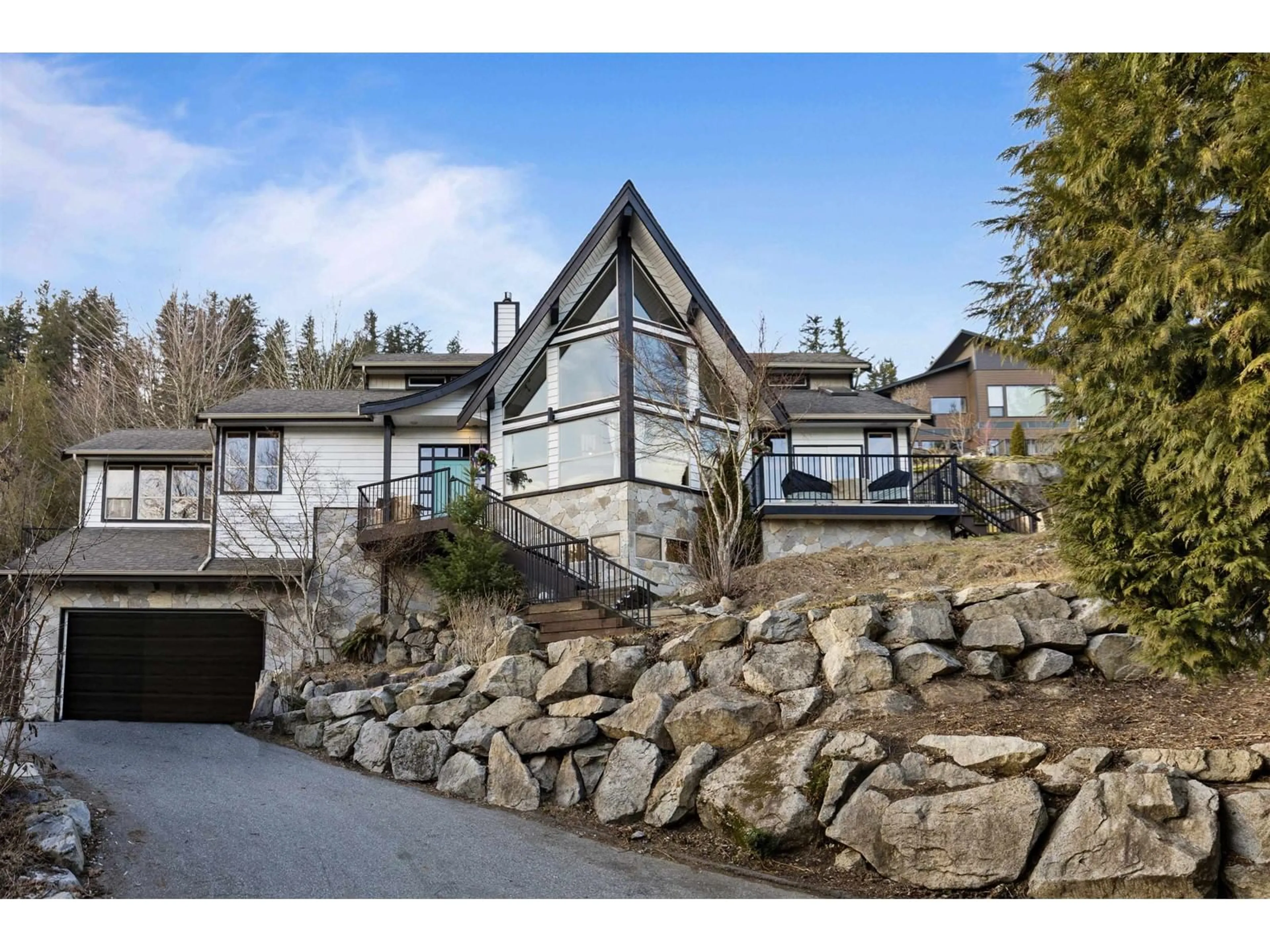 Frontside or backside of a home for 34571 CAMBRIDGE PLACE, Mission British Columbia V2V6P9