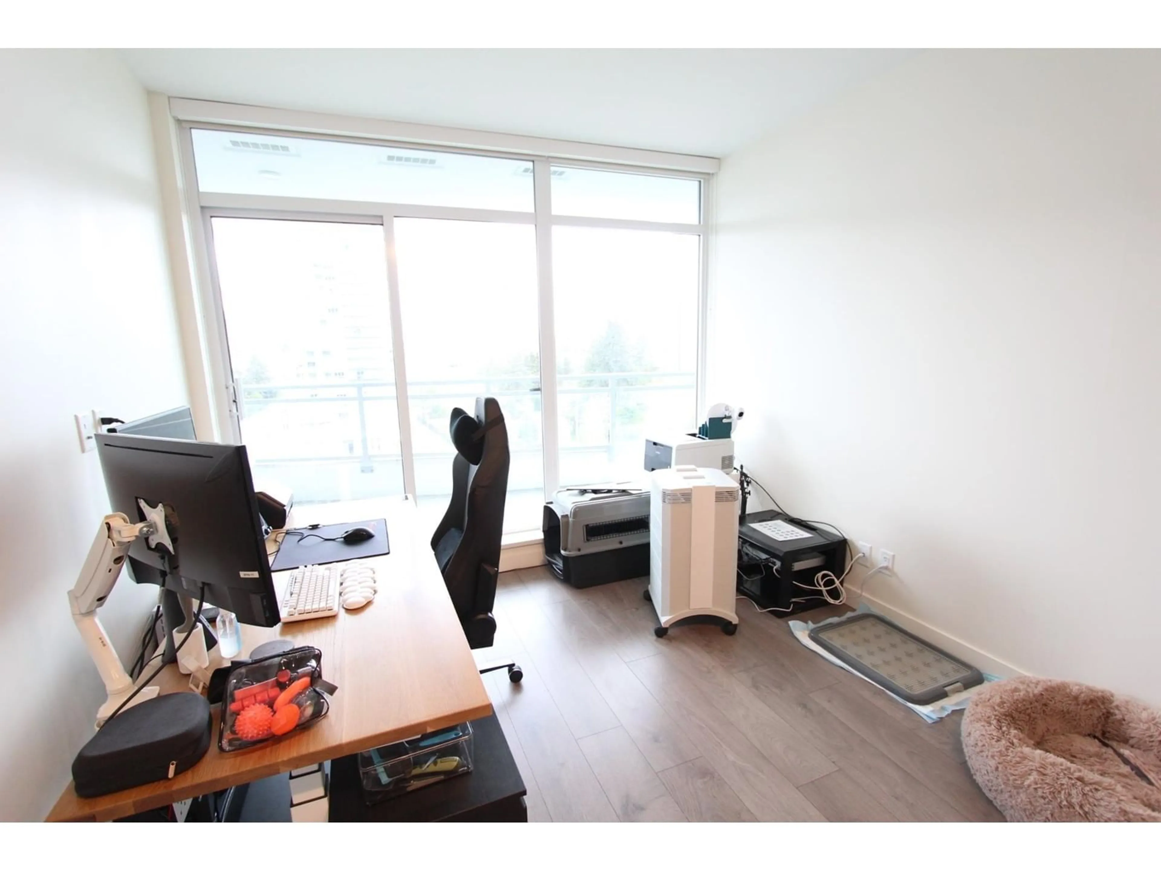 A pic of a room for 804 13318 104 AVENUE, Surrey British Columbia V3T0R2