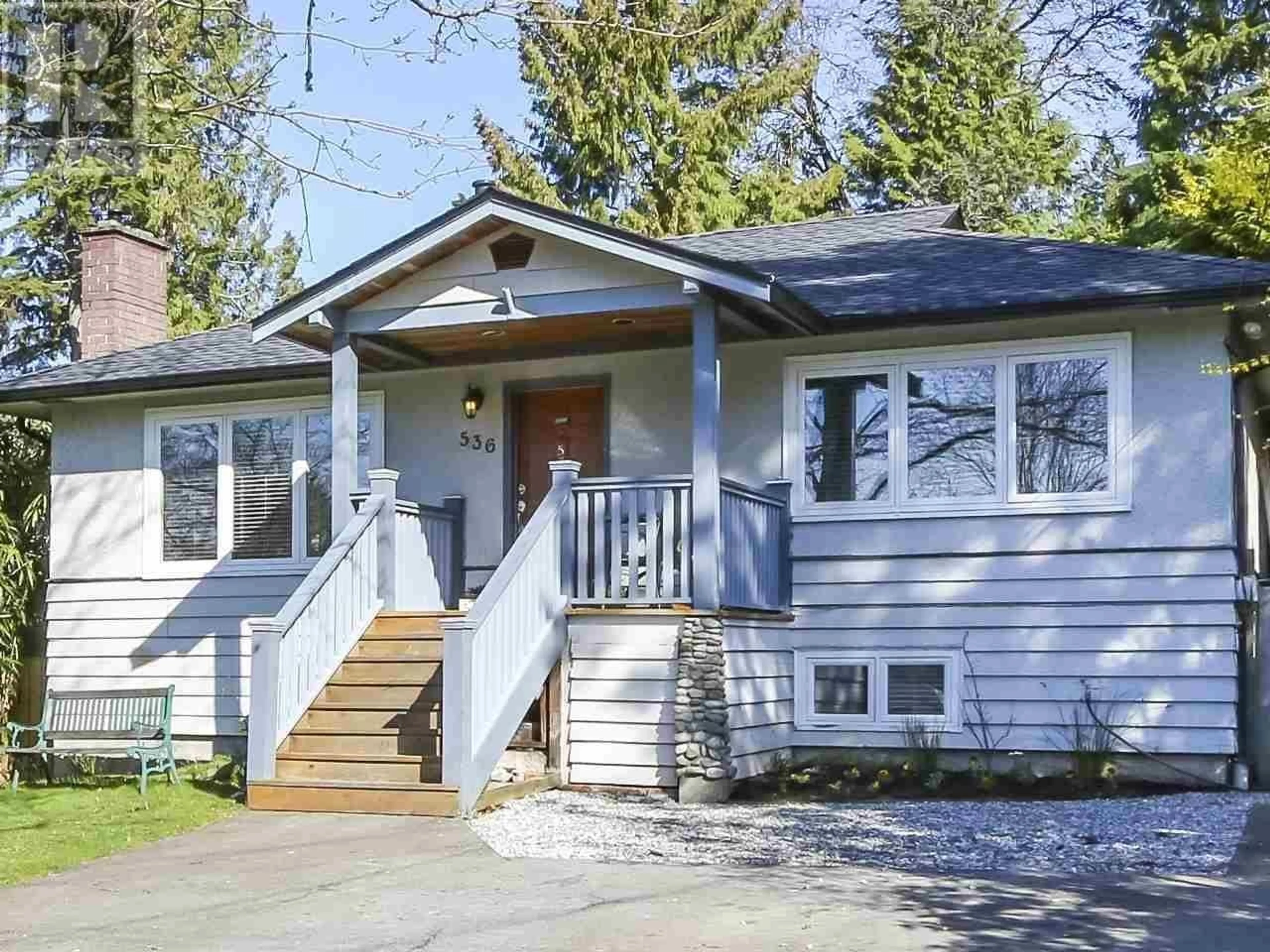 Frontside or backside of a home for 536 W KINGS ROAD, North Vancouver British Columbia V7N2M4