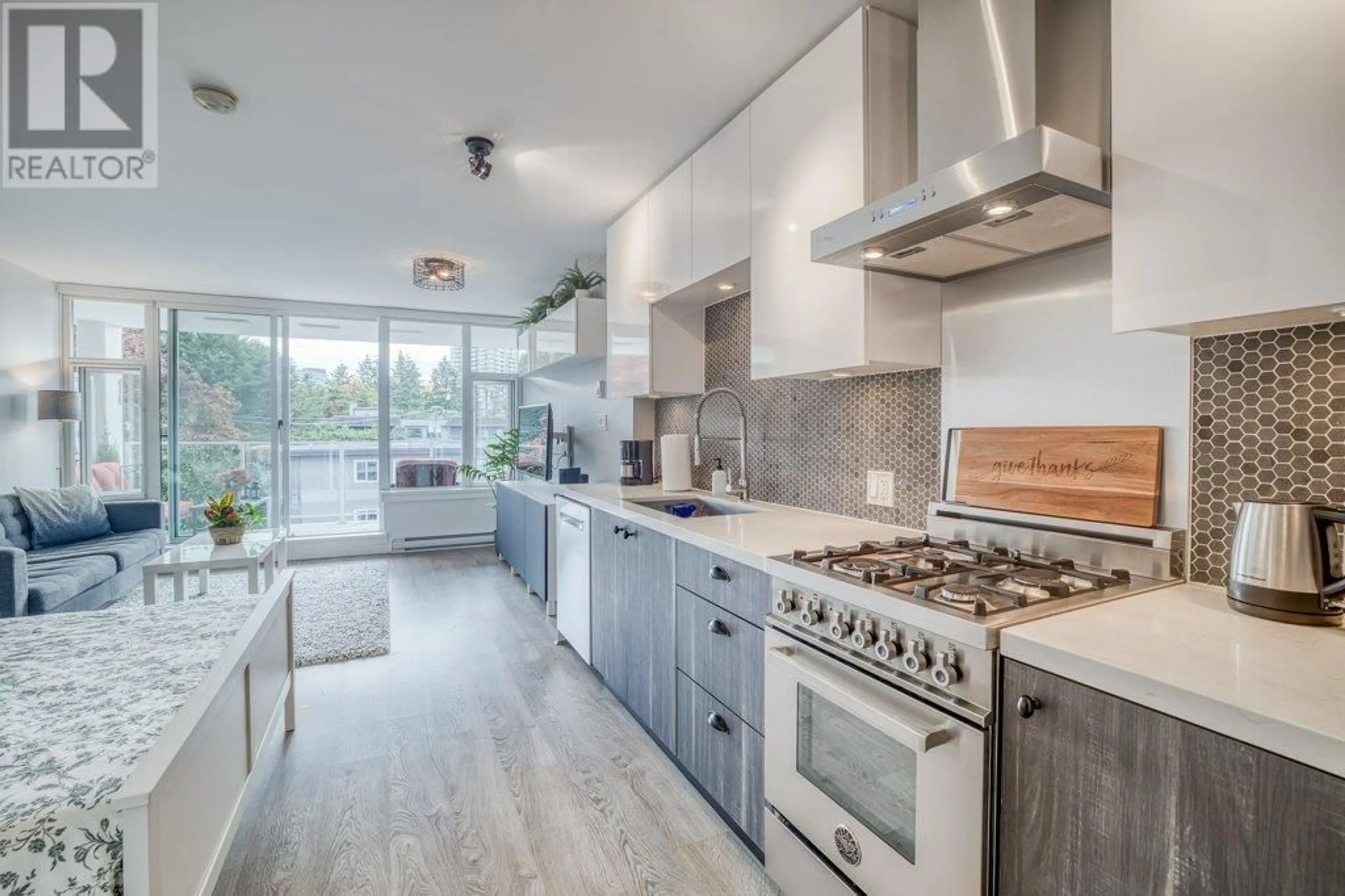 Contemporary kitchen for 411 311 E 6TH AVENUE, Vancouver British Columbia V5T0G9