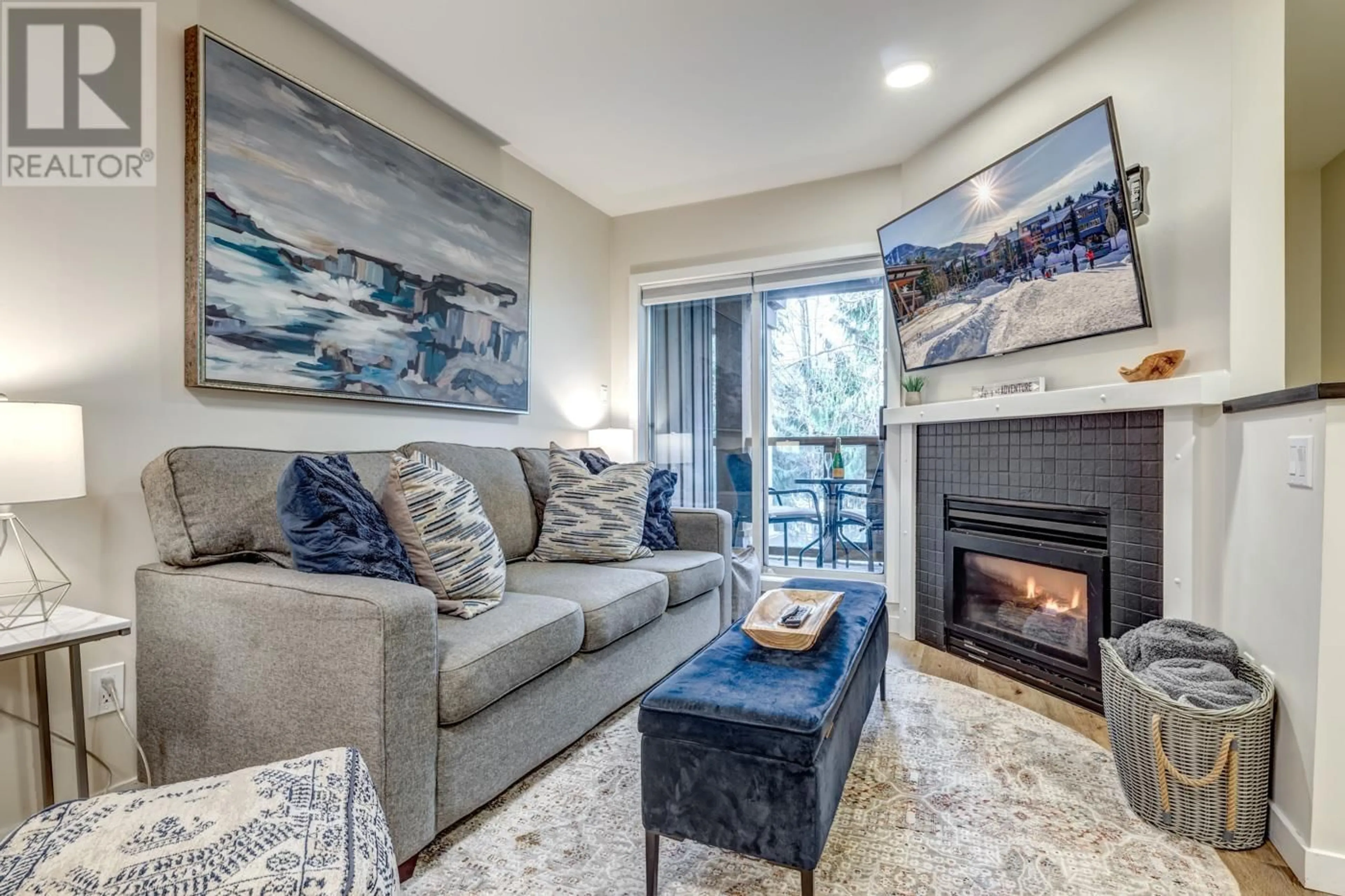 Living room for 44 4388 NORTHLANDS BOULEVARD, Whistler British Columbia V8E1C6