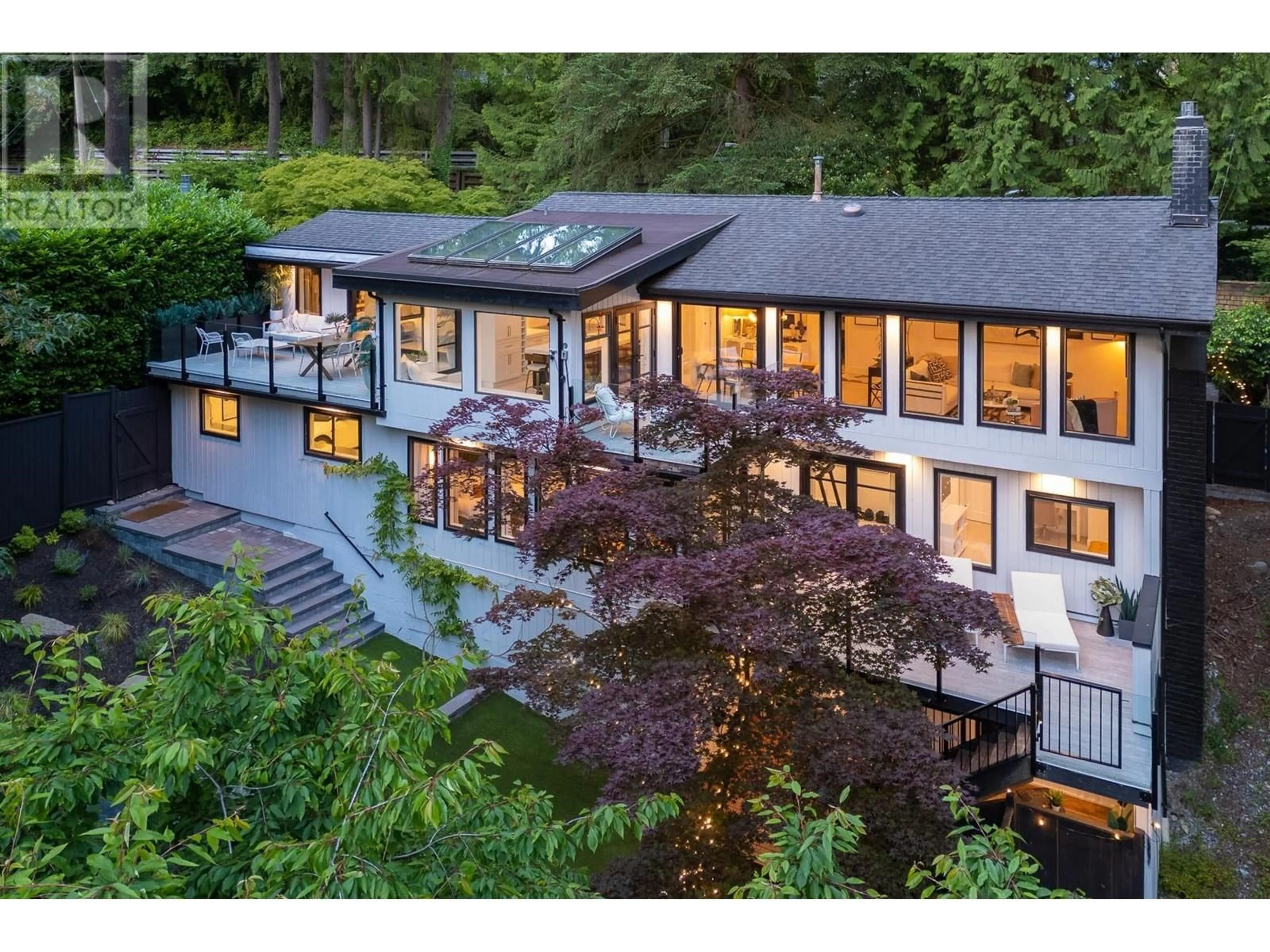 Frontside or backside of a home for 4011 CAPILANO PARK ROAD, North Vancouver British Columbia V7R4L2