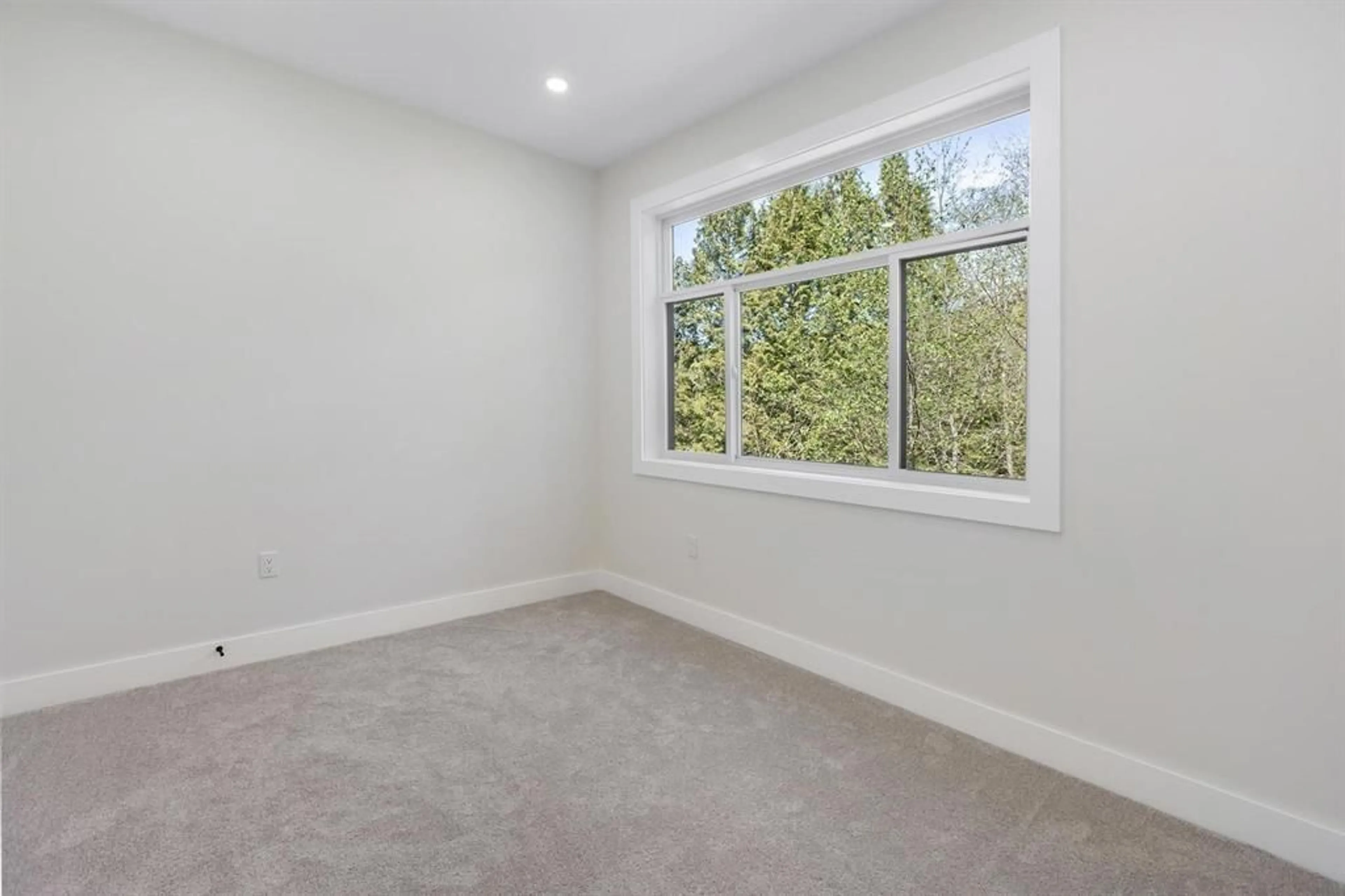 A pic of a room, carpet floors for 36755 CARL CREEK CRESCENT, Abbotsford British Columbia V3G0H4