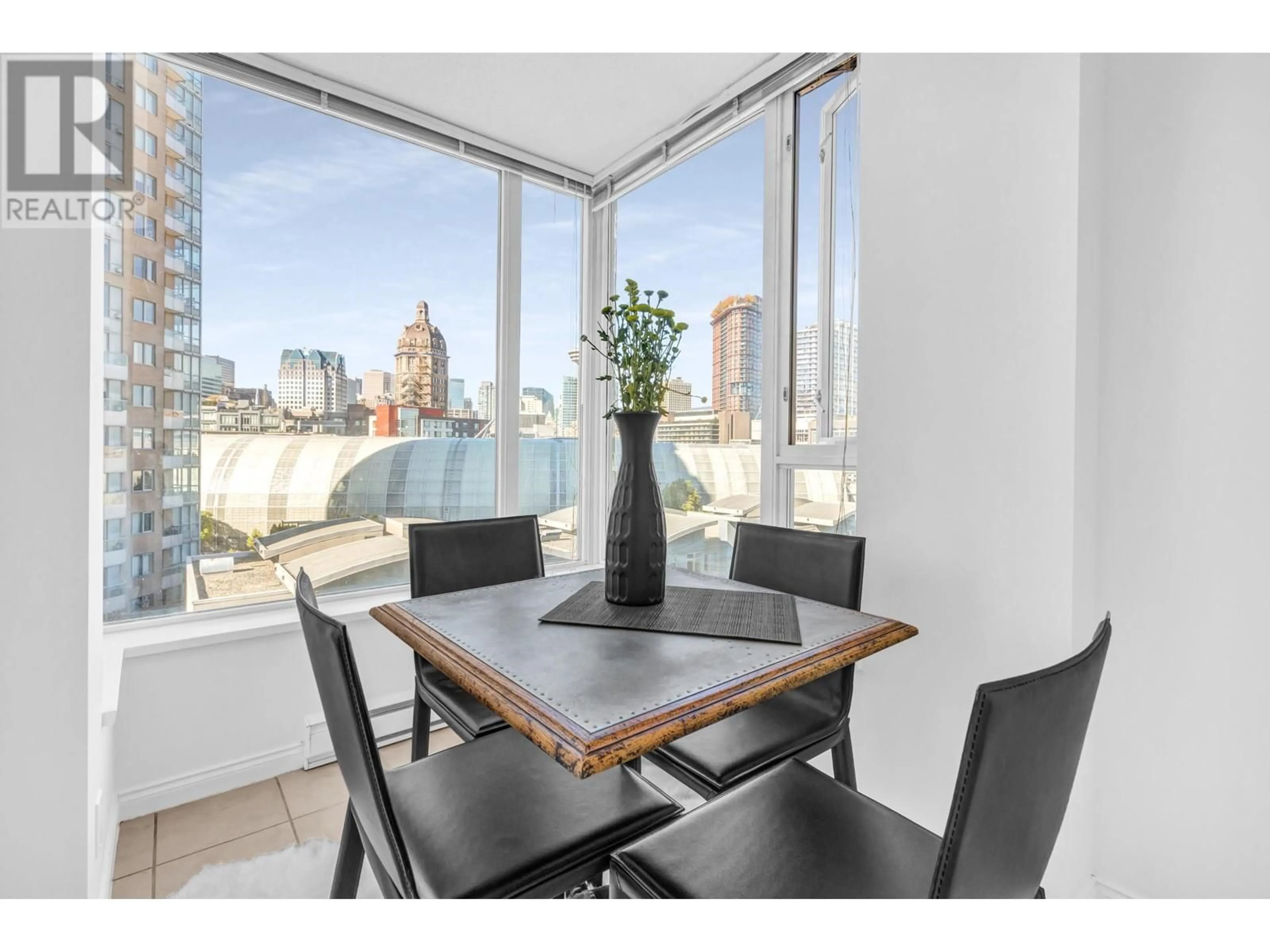 Dining room for 1003 550 TAYLOR STREET, Vancouver British Columbia V6B1R1