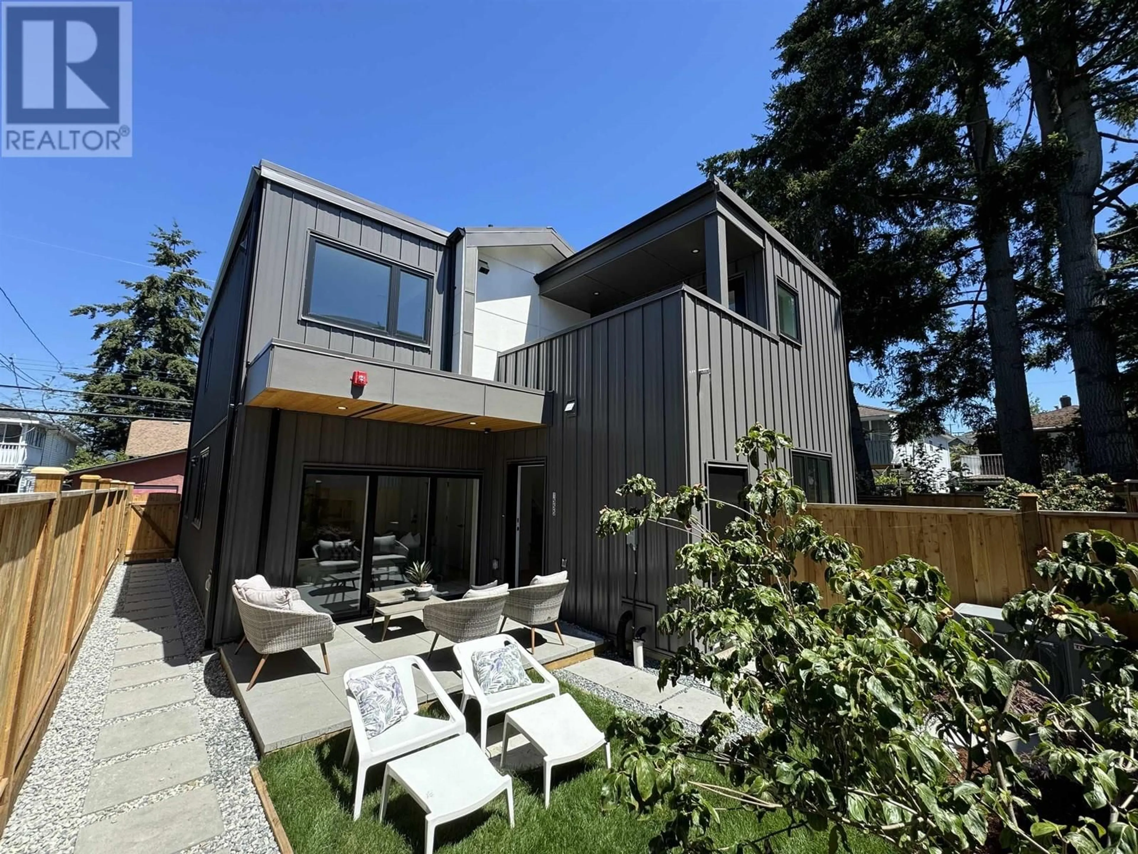 Frontside or backside of a home for 1555 E 21ST AVENUE, Vancouver British Columbia V5N2N3