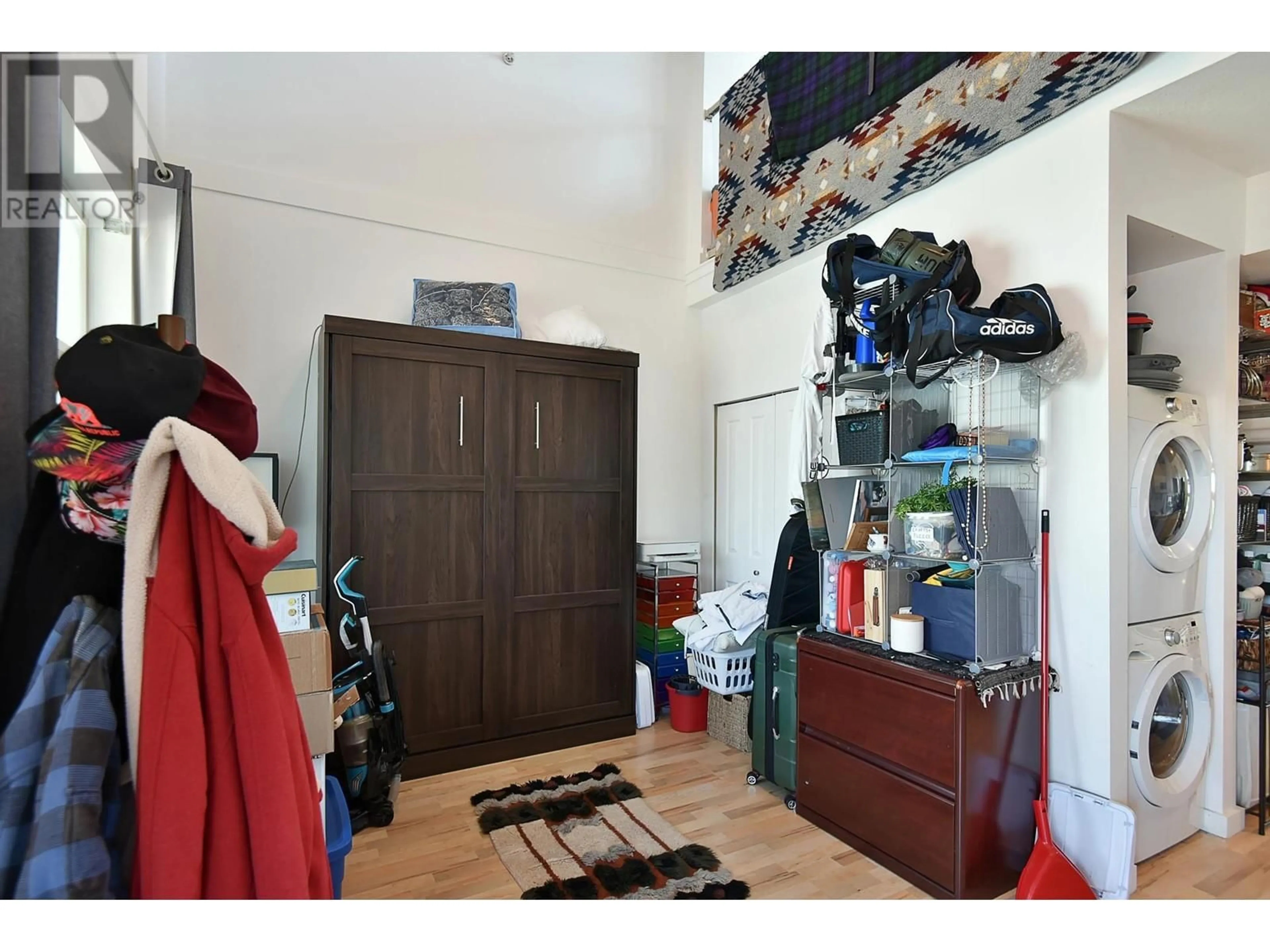 Storage room or clothes room or walk-in closet for 311 5604 INLET AVENUE, Sechelt British Columbia V7Z0H7