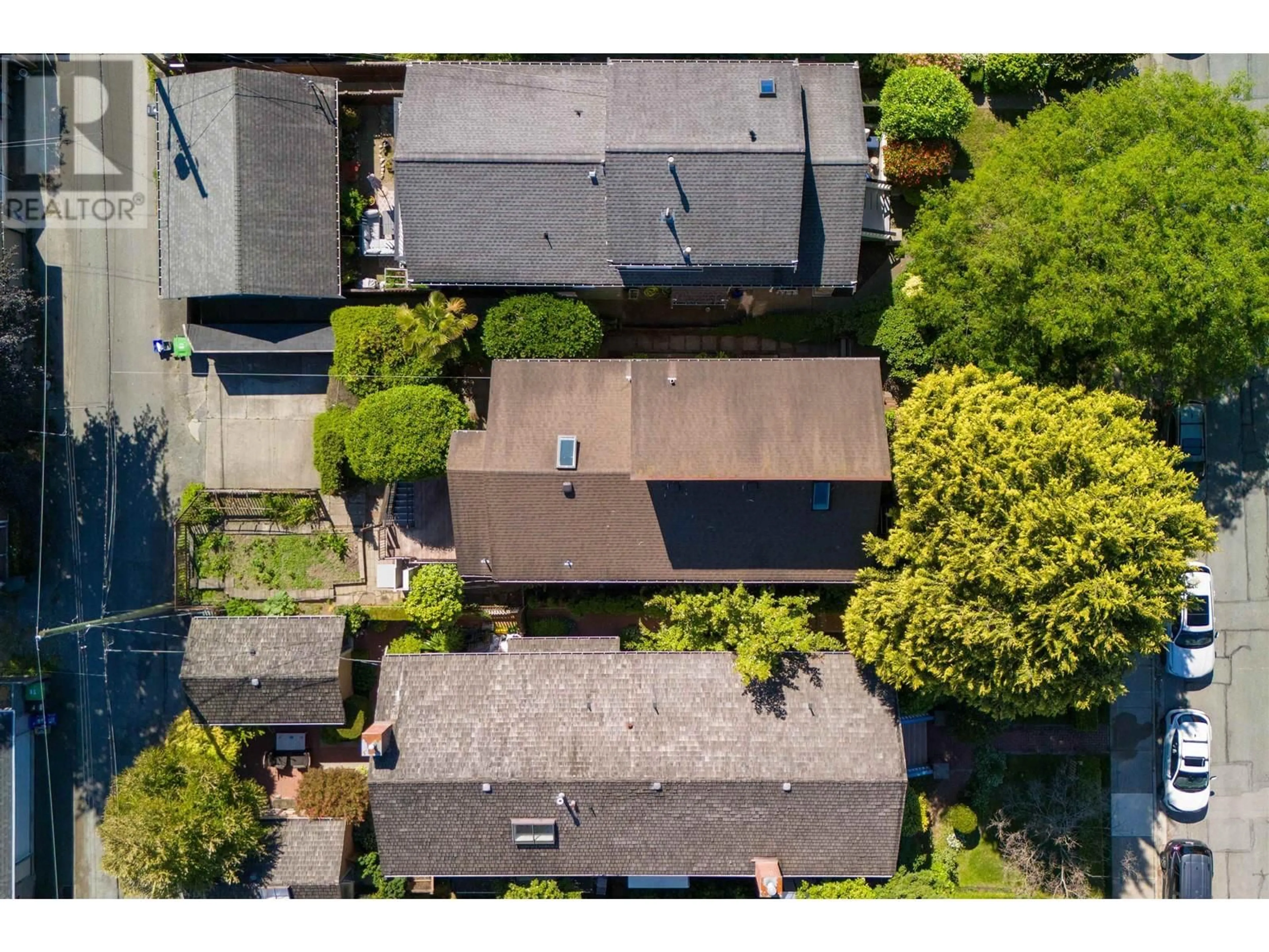 Frontside or backside of a home for 2996 W 5TH AVENUE, Vancouver British Columbia V6K1T9