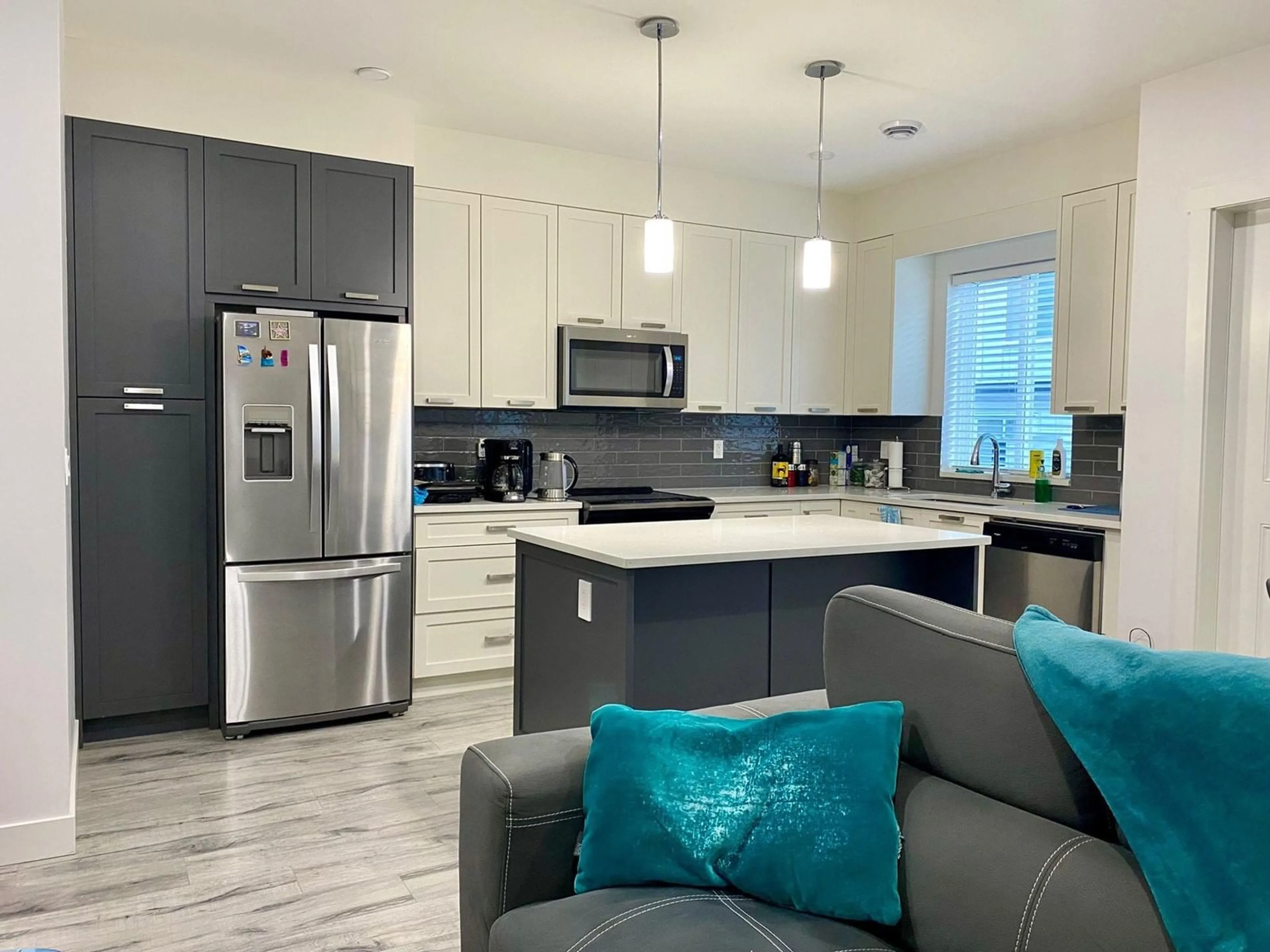 Open concept kitchen, unknown for 37 - 5867 129, Surrey British Columbia V3X0J4
