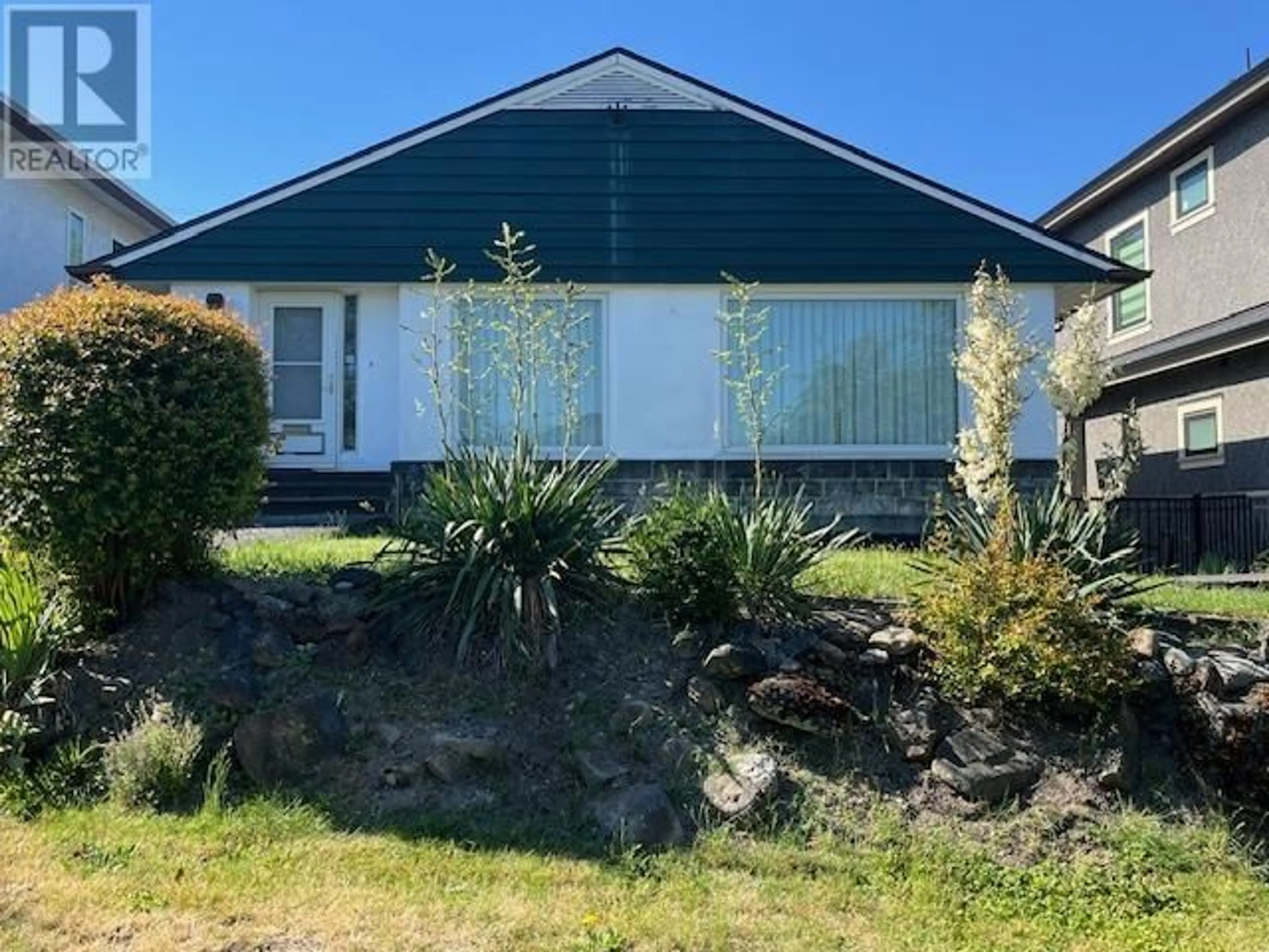 Frontside or backside of a home for 2640 E 23RD AVENUE, Vancouver British Columbia V5R1A6