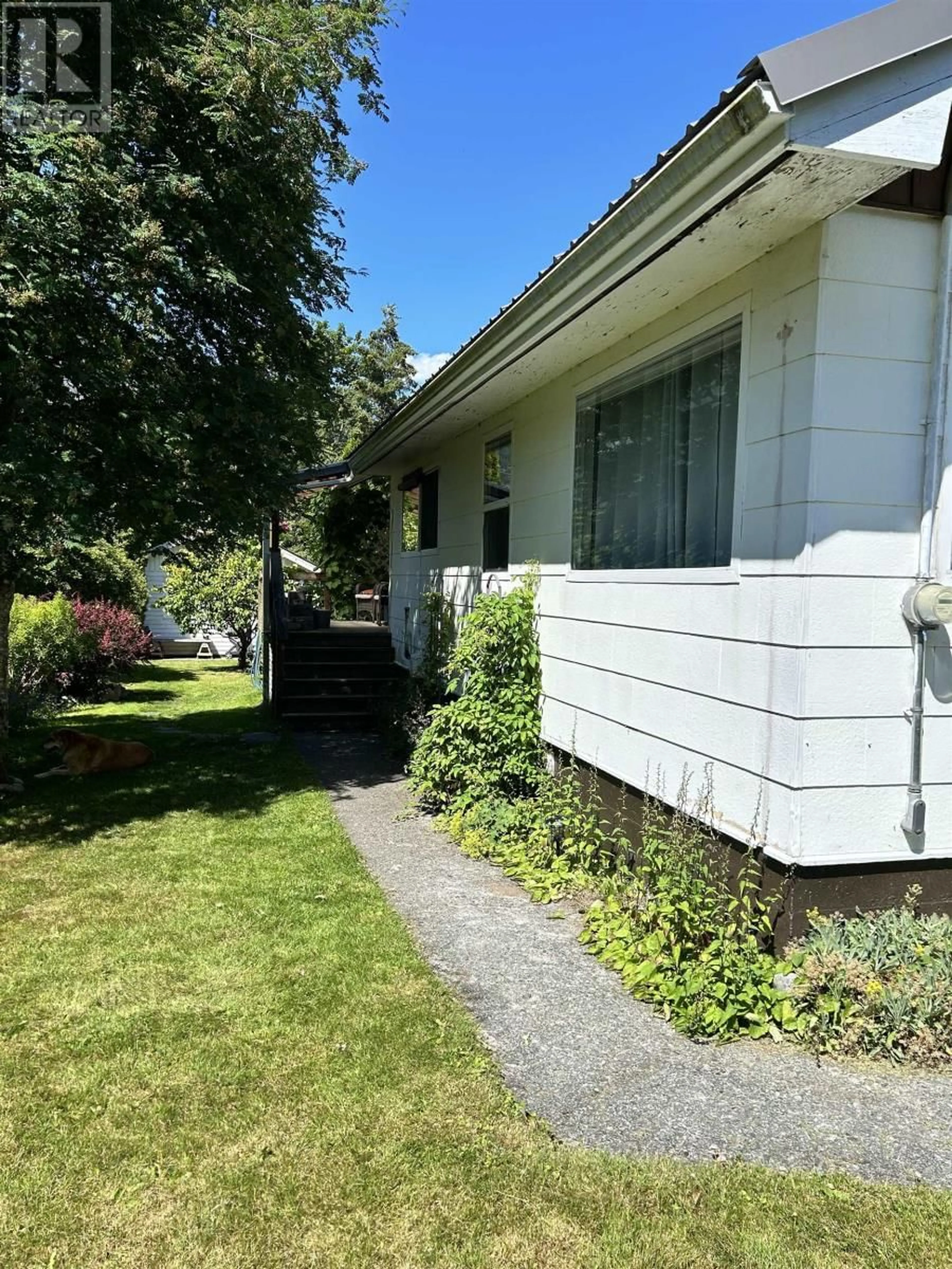 Frontside or backside of a home for 838-840 MACKAY STREET, Bella Coola British Columbia V0T1C0