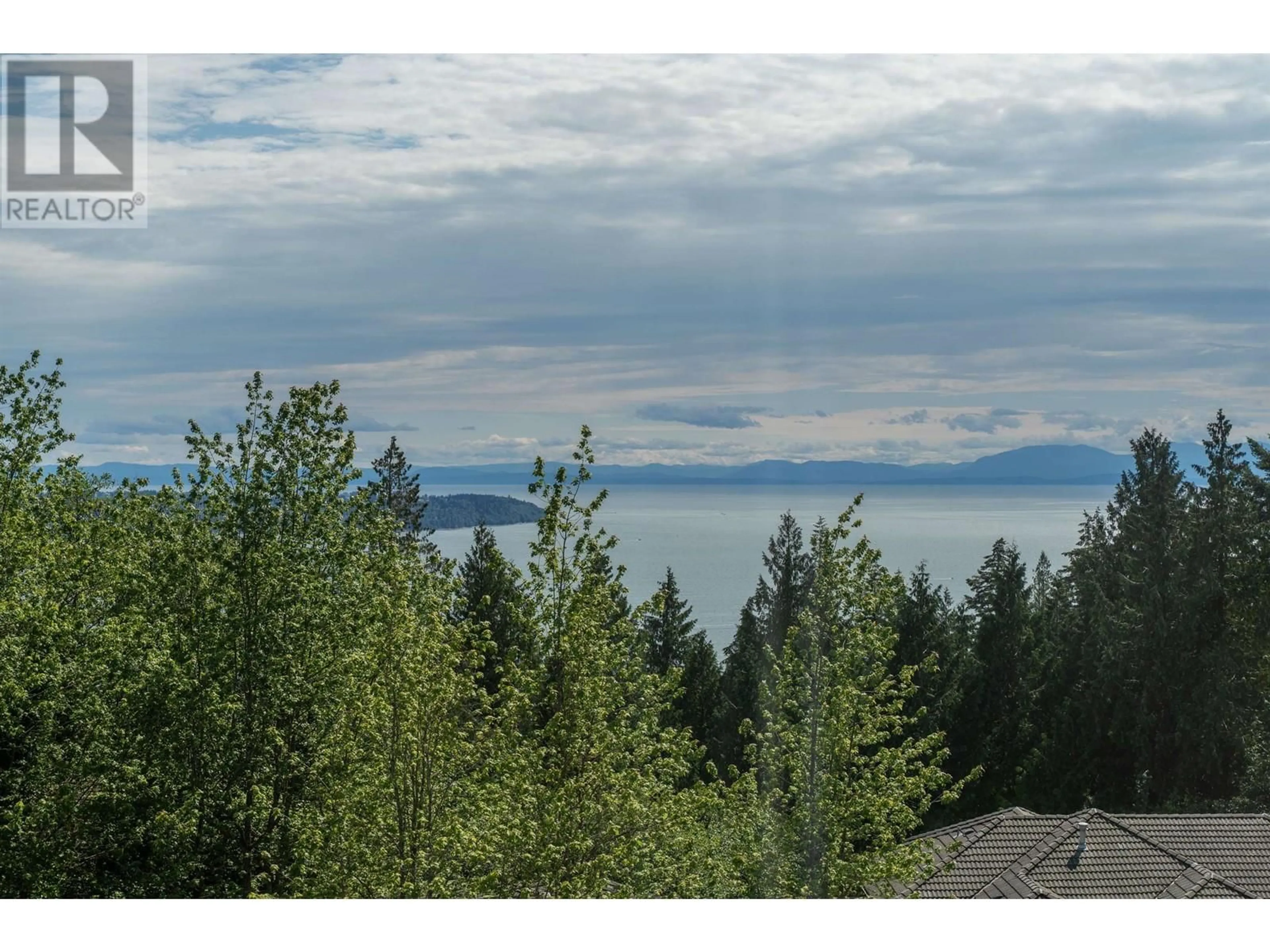 A pic from exterior of the house or condo, the view of mountain for 2711 CHELSEA COURT, West Vancouver British Columbia V7S3E9