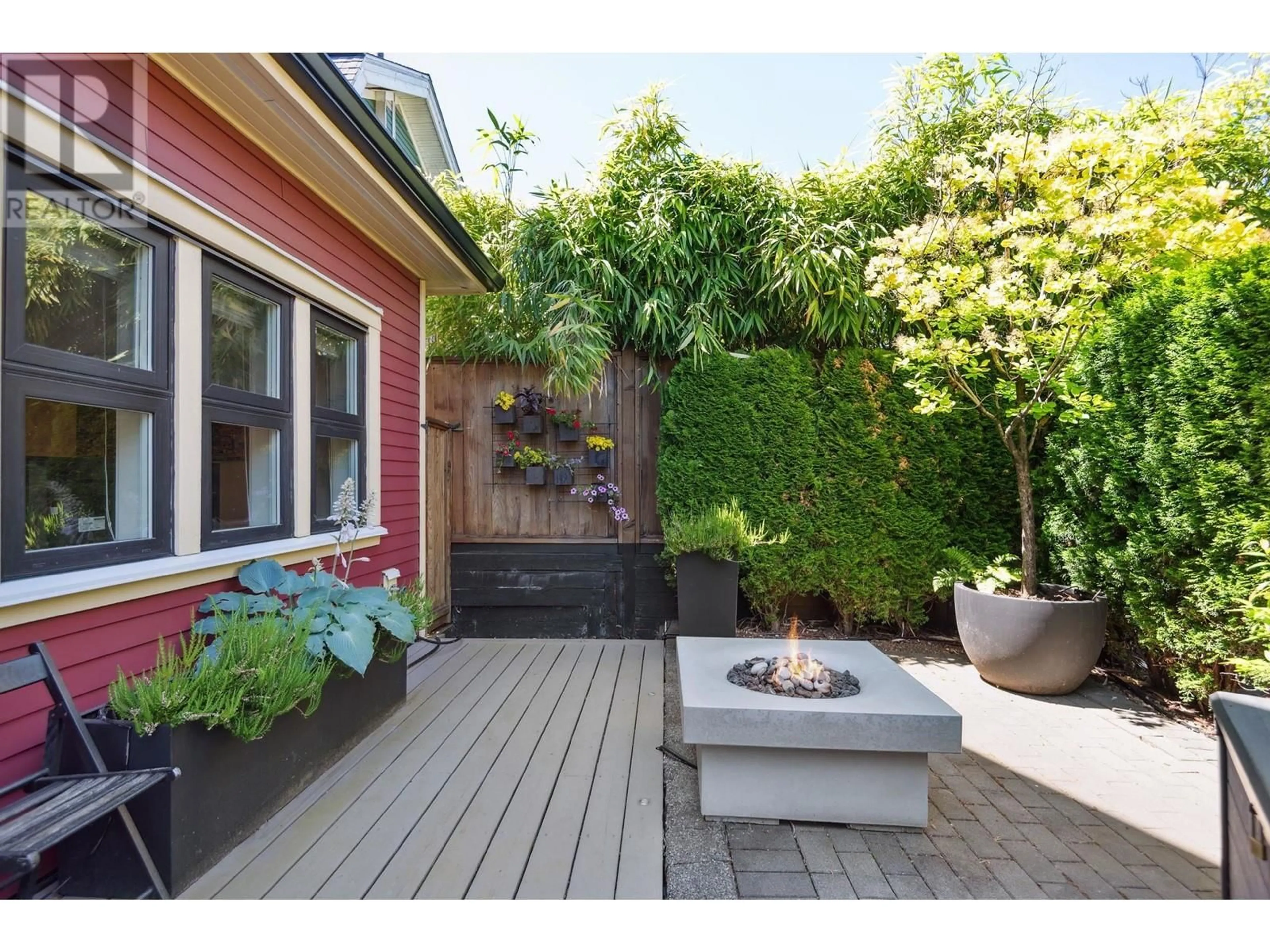 Patio for 723 UNION STREET, Vancouver British Columbia V6A2C3
