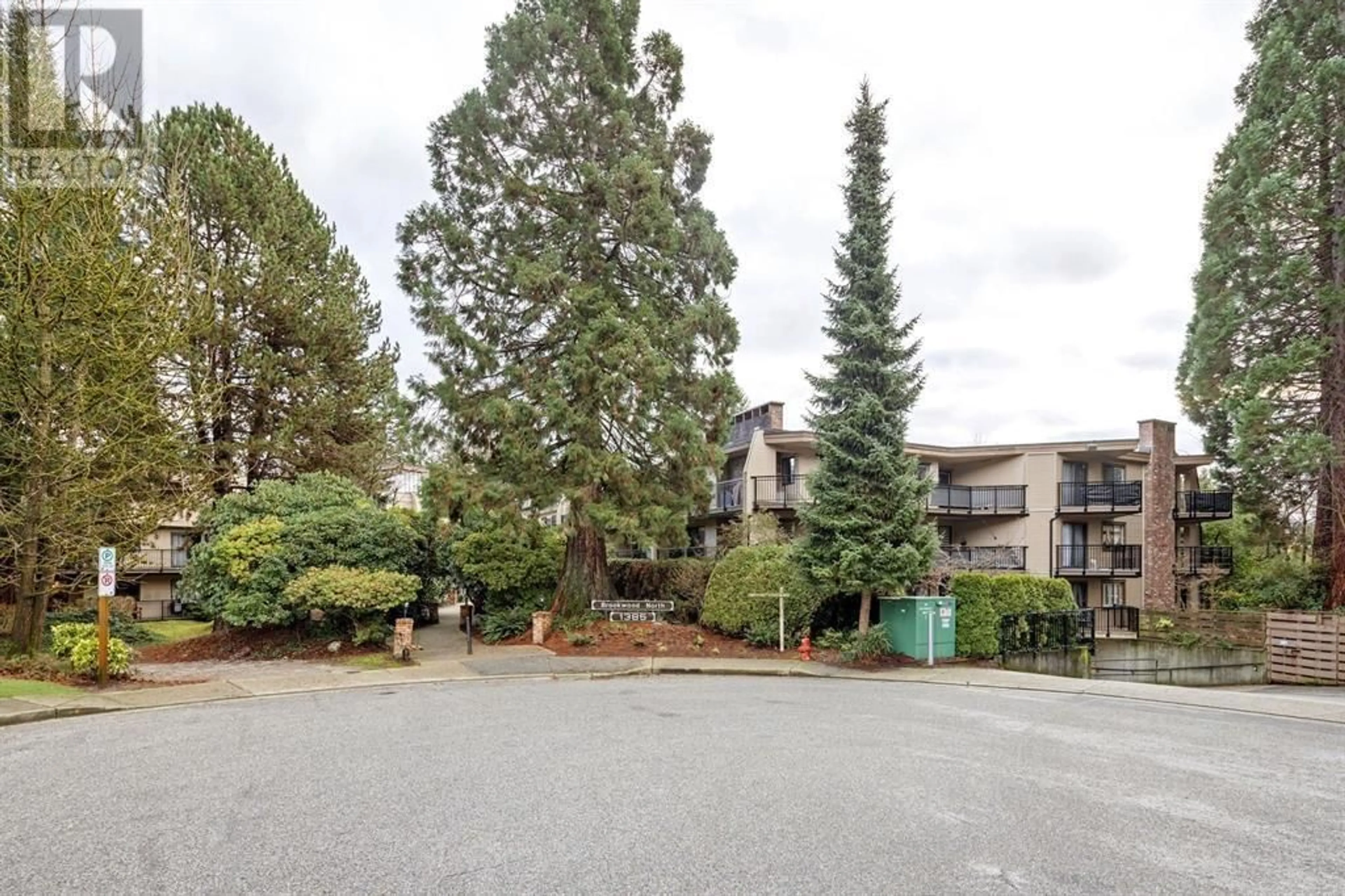 A pic from exterior of the house or condo for 316 1385 DRAYCOTT ROAD, North Vancouver British Columbia V7J3K9