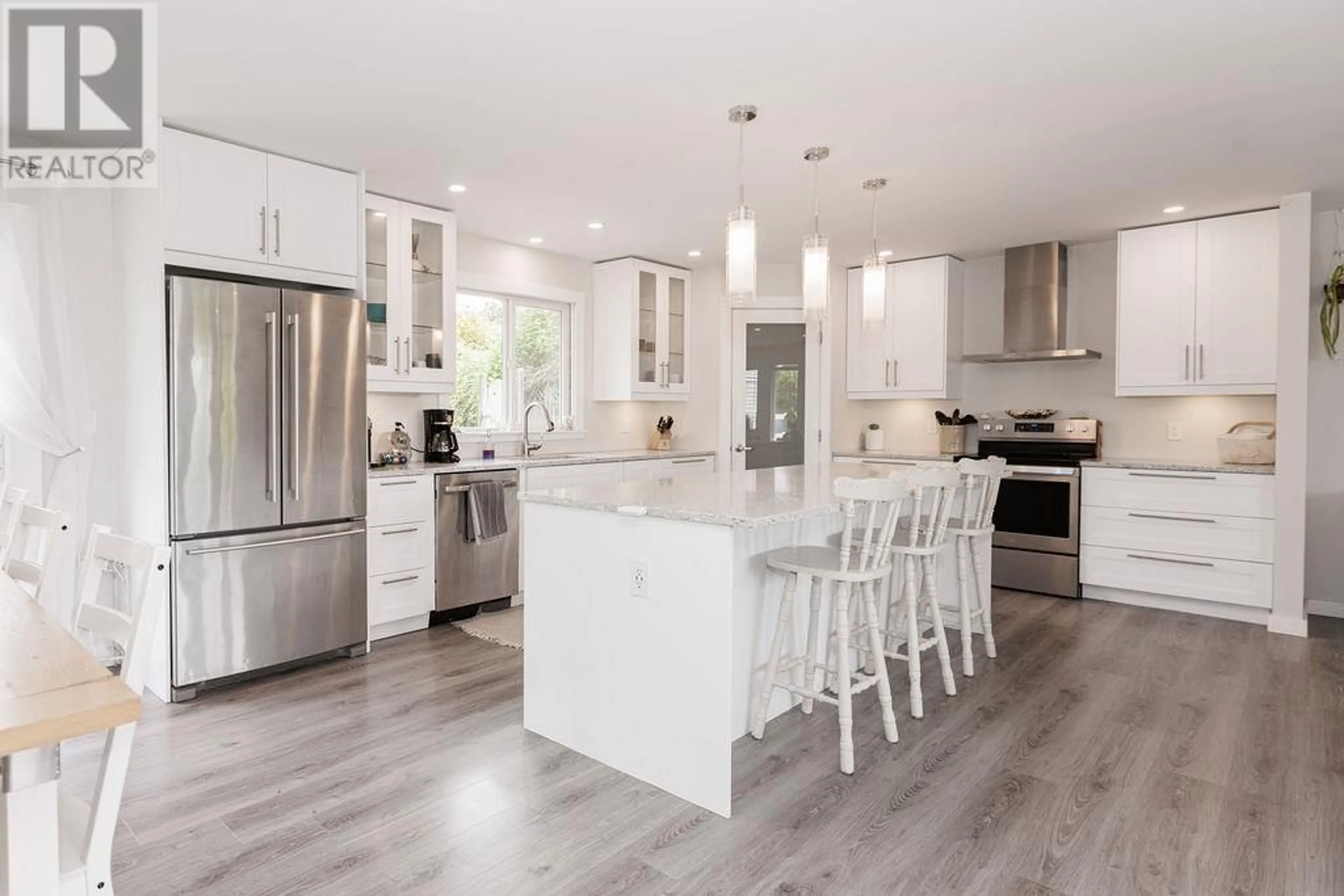 Contemporary kitchen for 4352 MARBLE ROAD, Sechelt British Columbia V7Z0B1