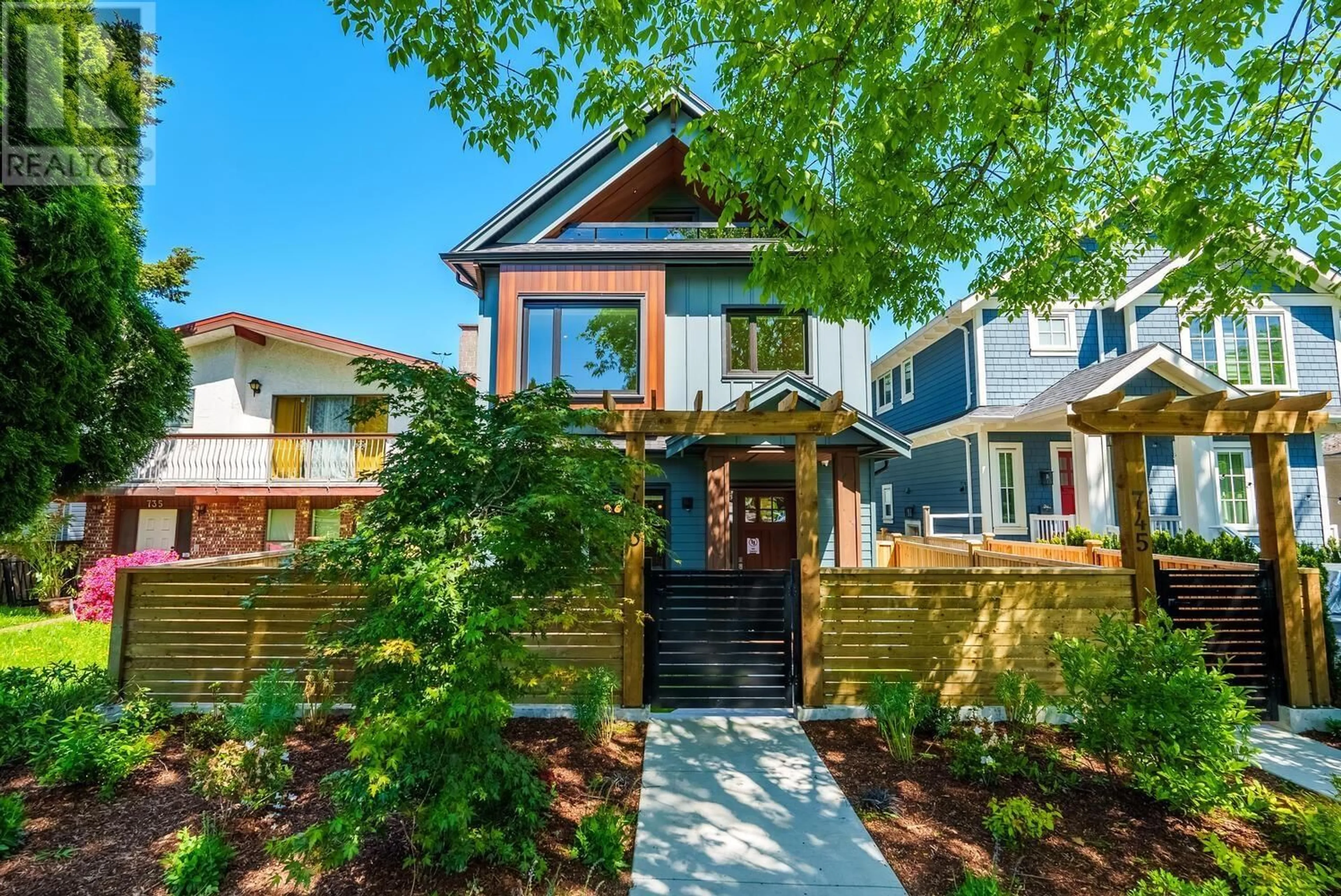 Frontside or backside of a home for 743 E 39TH AVENUE, Vancouver British Columbia V5W1K5