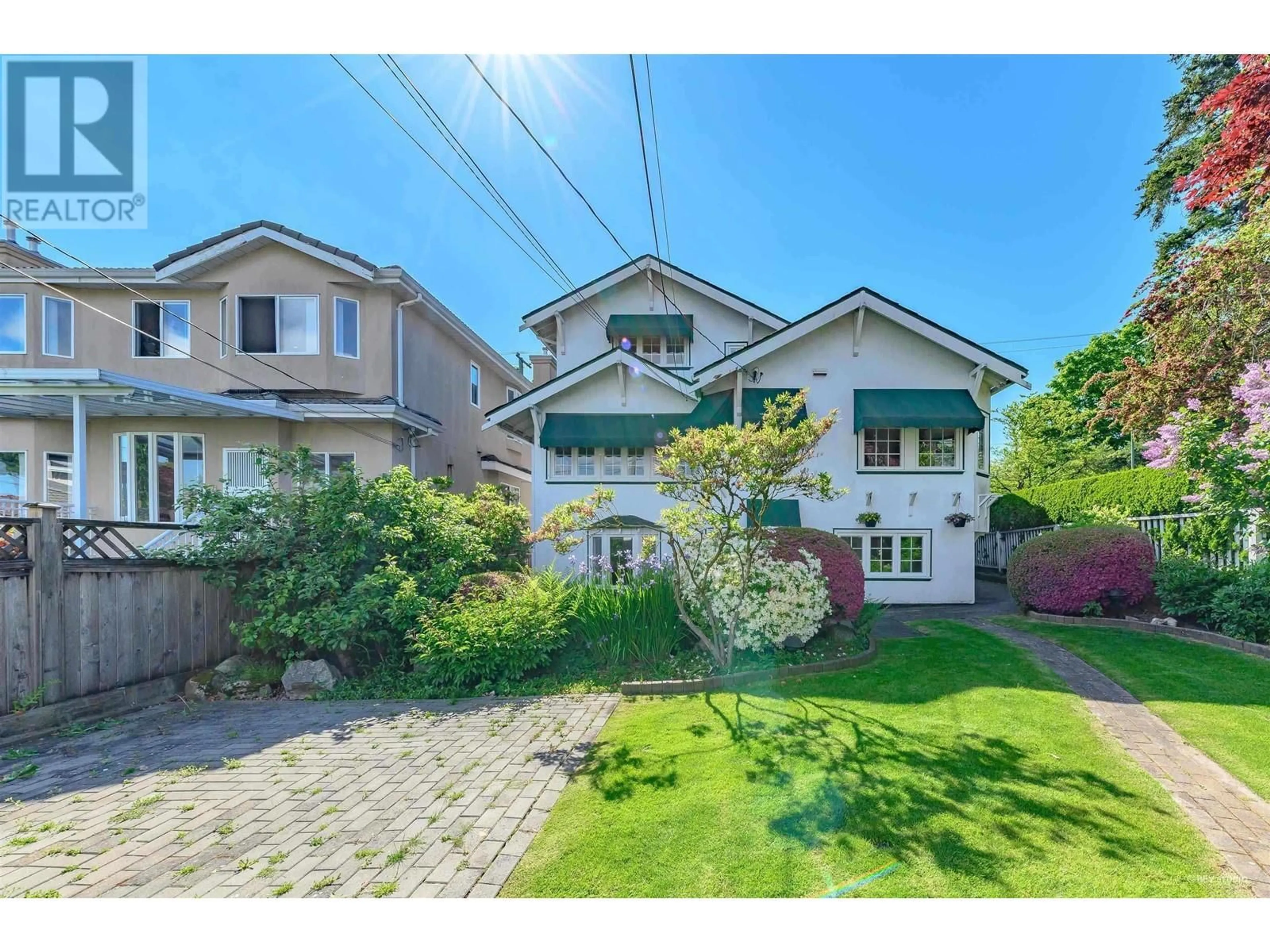 A pic from outside/outdoor area/front of a property/back of a property/a pic from drone, street for 7708 HEATHER STREET, Vancouver British Columbia V6P3R4