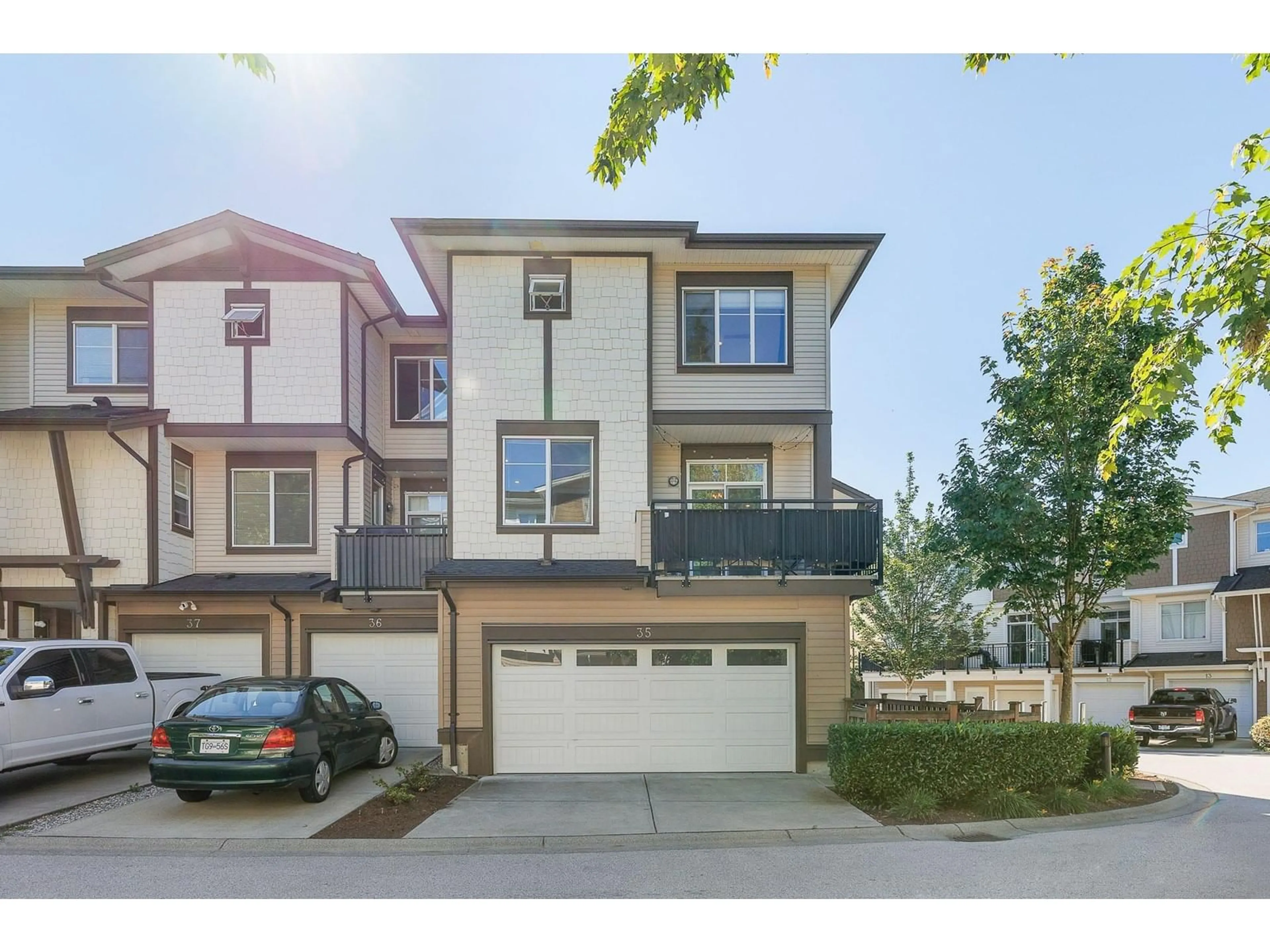 A pic from exterior of the house or condo for 35 19433 68 AVENUE, Surrey British Columbia V4N6M8
