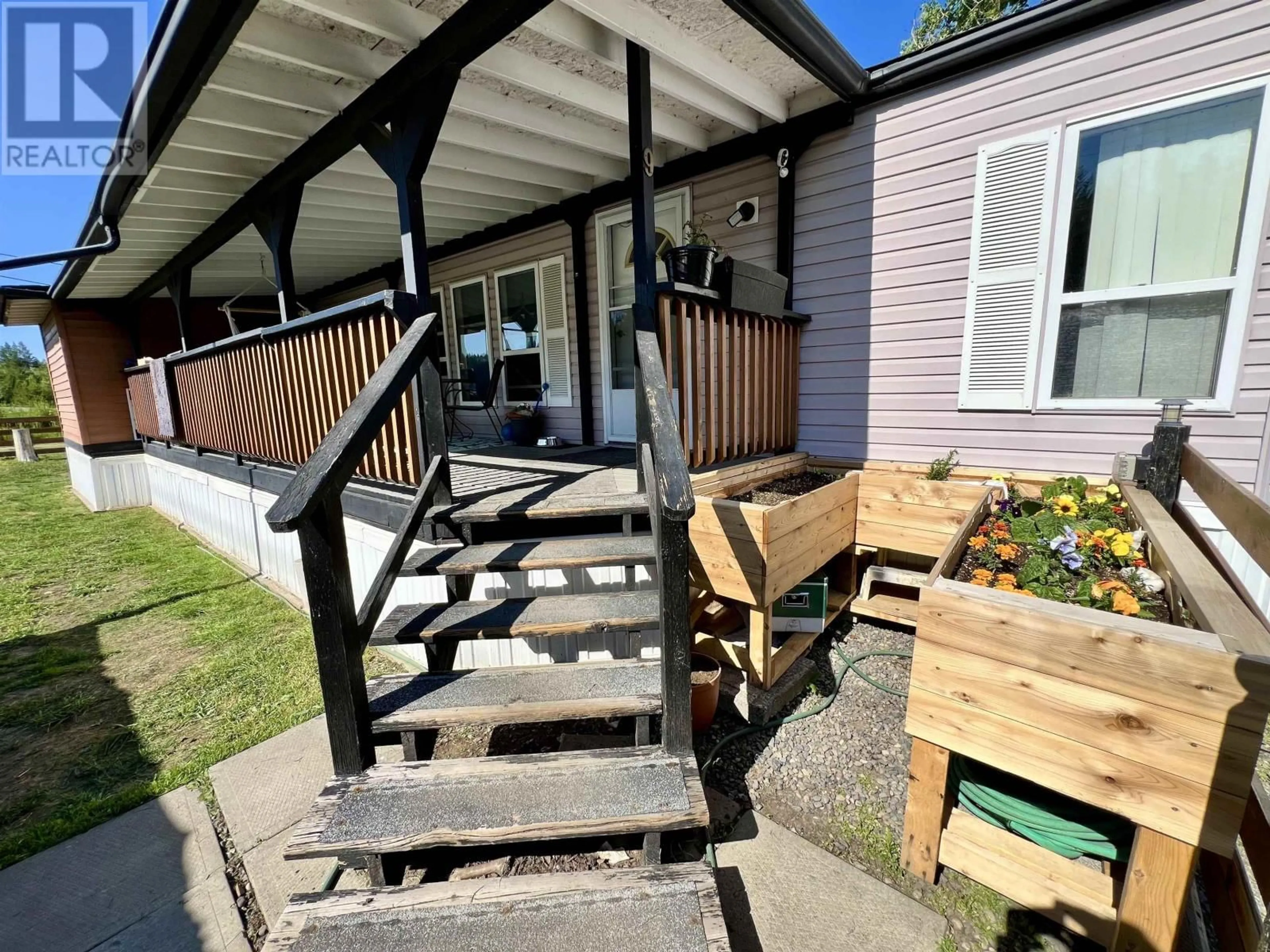 Patio for 9 5378 PARK DRIVE, 103 Mile House British Columbia V0K2E1